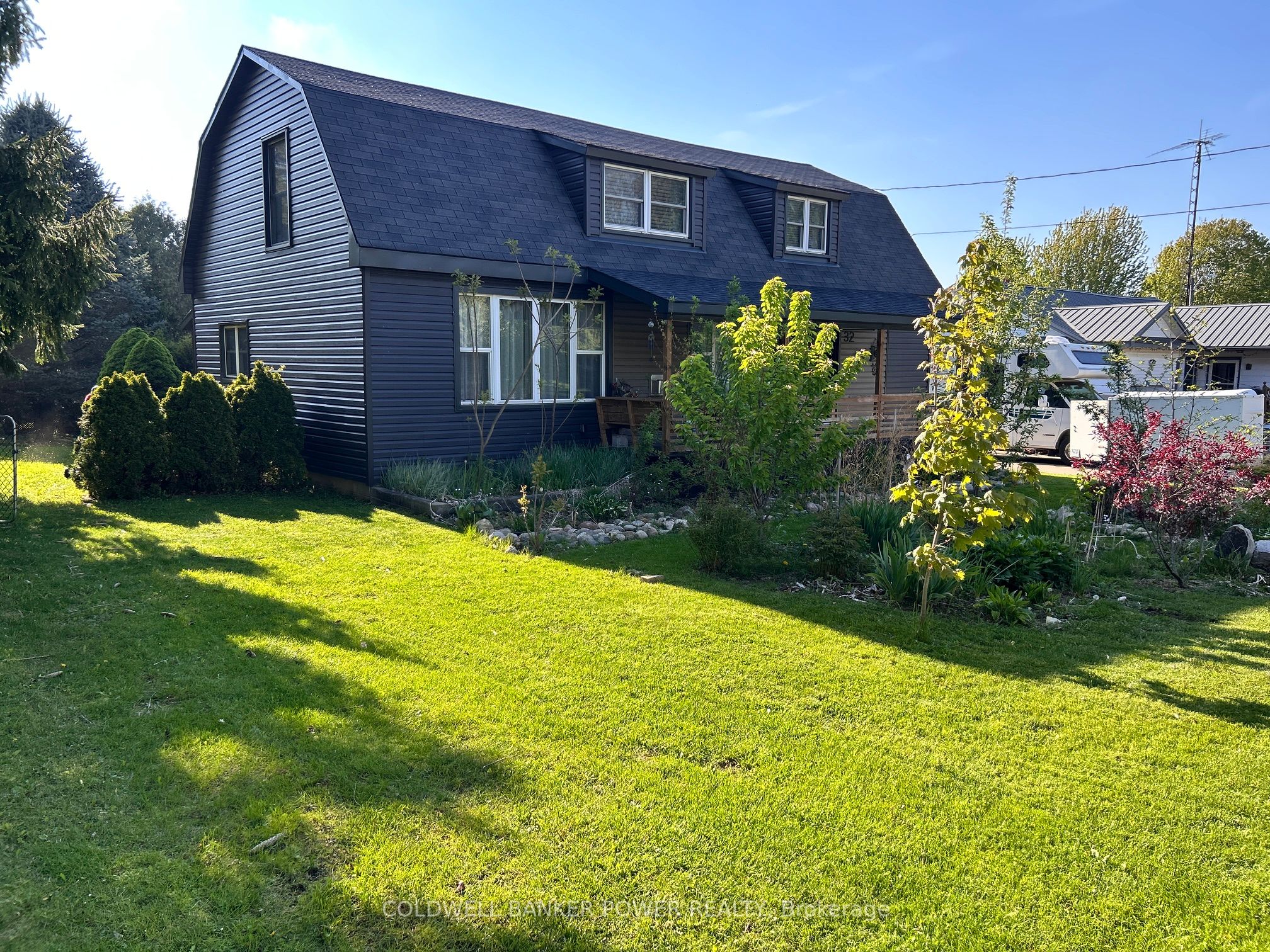 32 Ann Street, Lambton Shores, ON N0M 1B0 photo 4