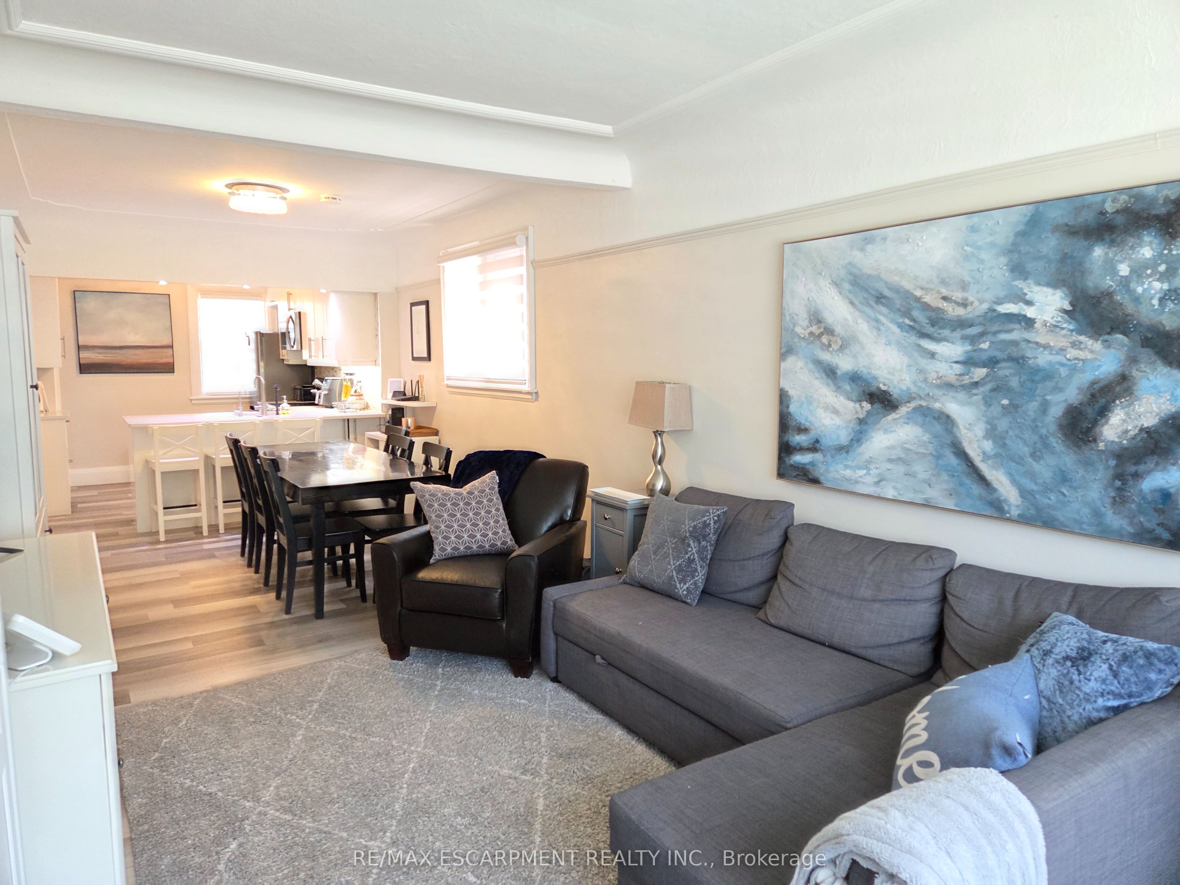 77 Paradise Road S, Hamilton, ON L8S 1S3 photo 4