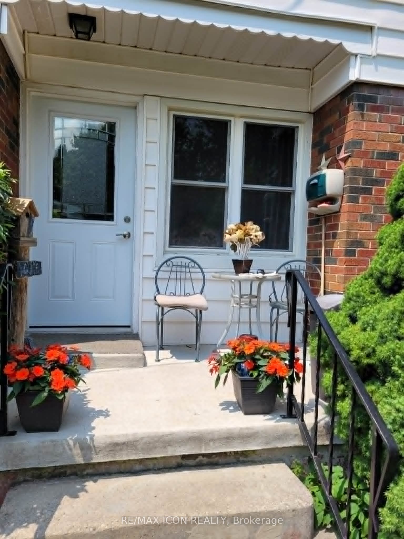 1385 7th Avenue W, Owen Sound, ON N4K 5K5 photo 2