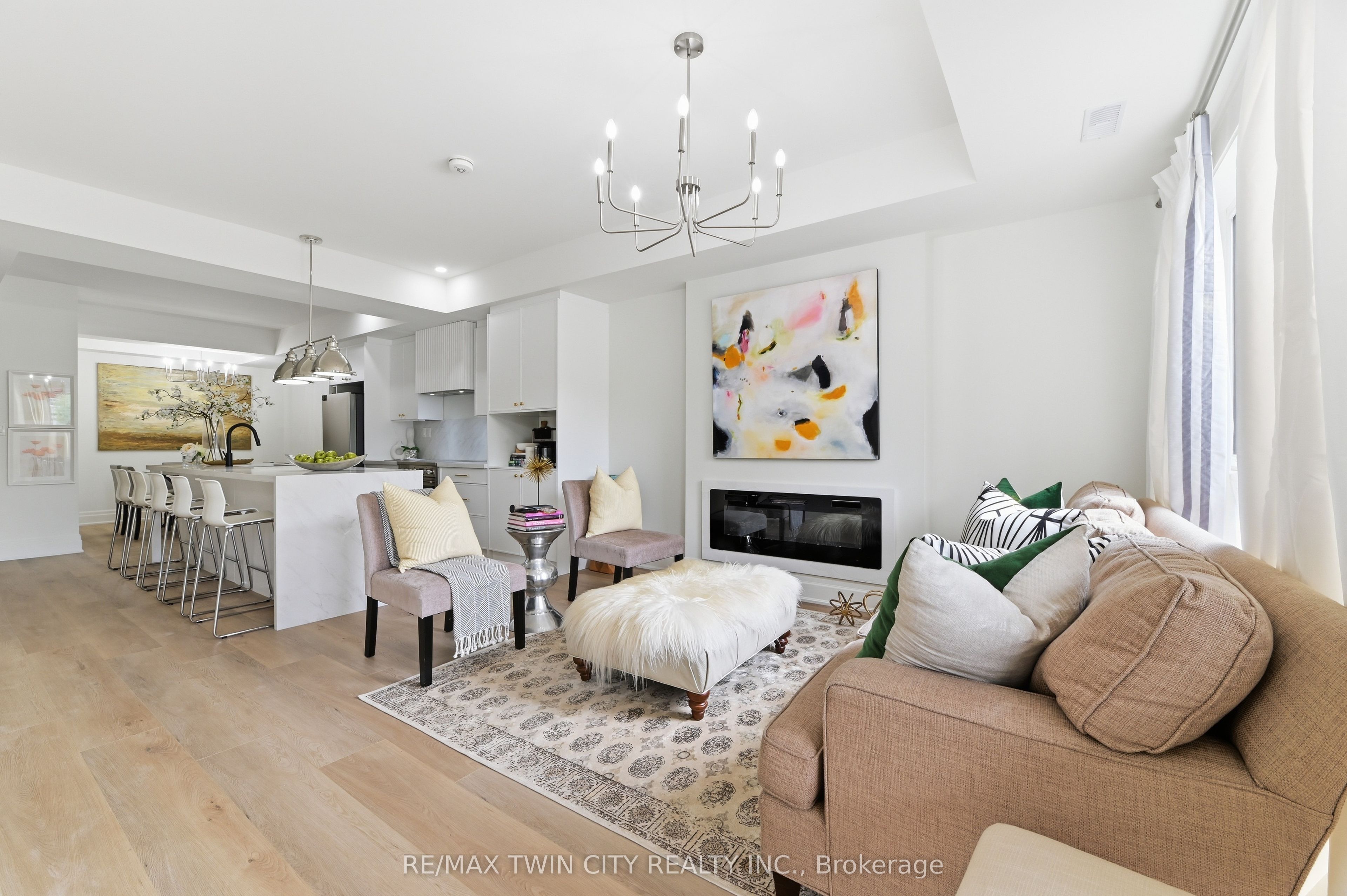 37 Edwin Street 1, Brantford, ON N3T 4X7 photo 3