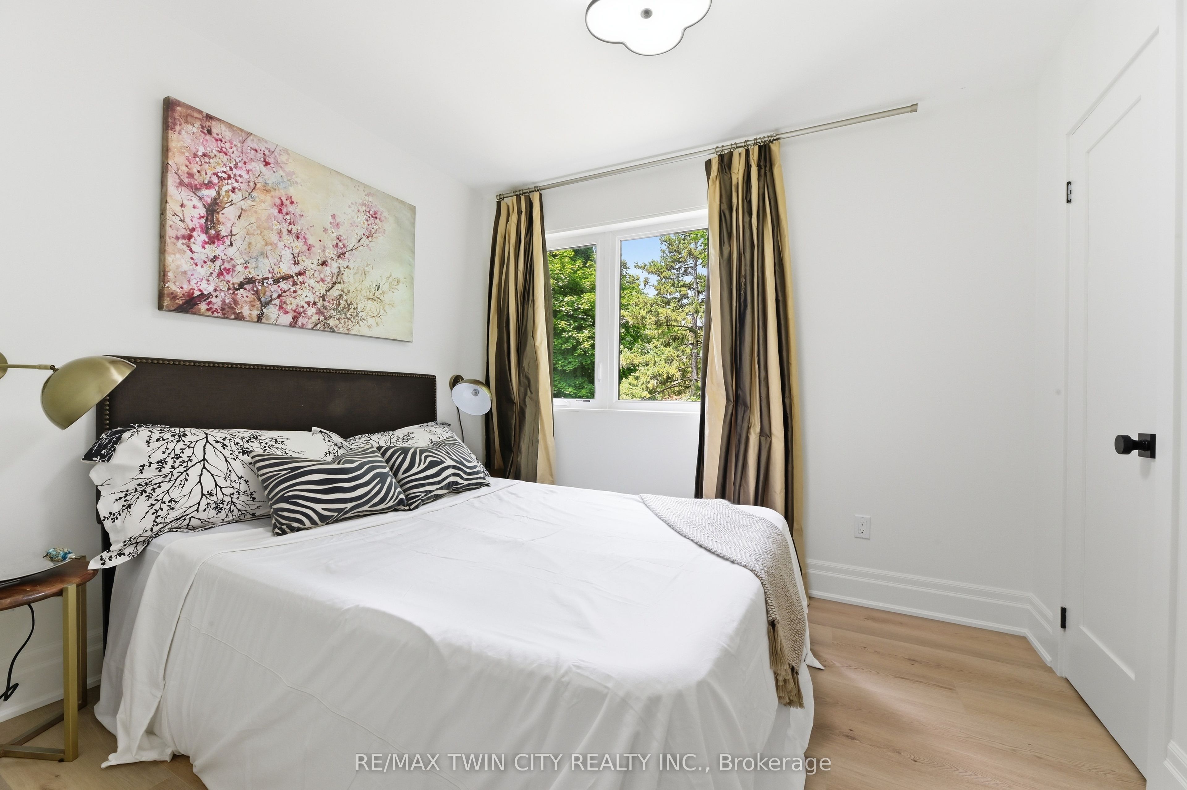 37 Edwin Street 3, Brantford, ON N3T 4X7