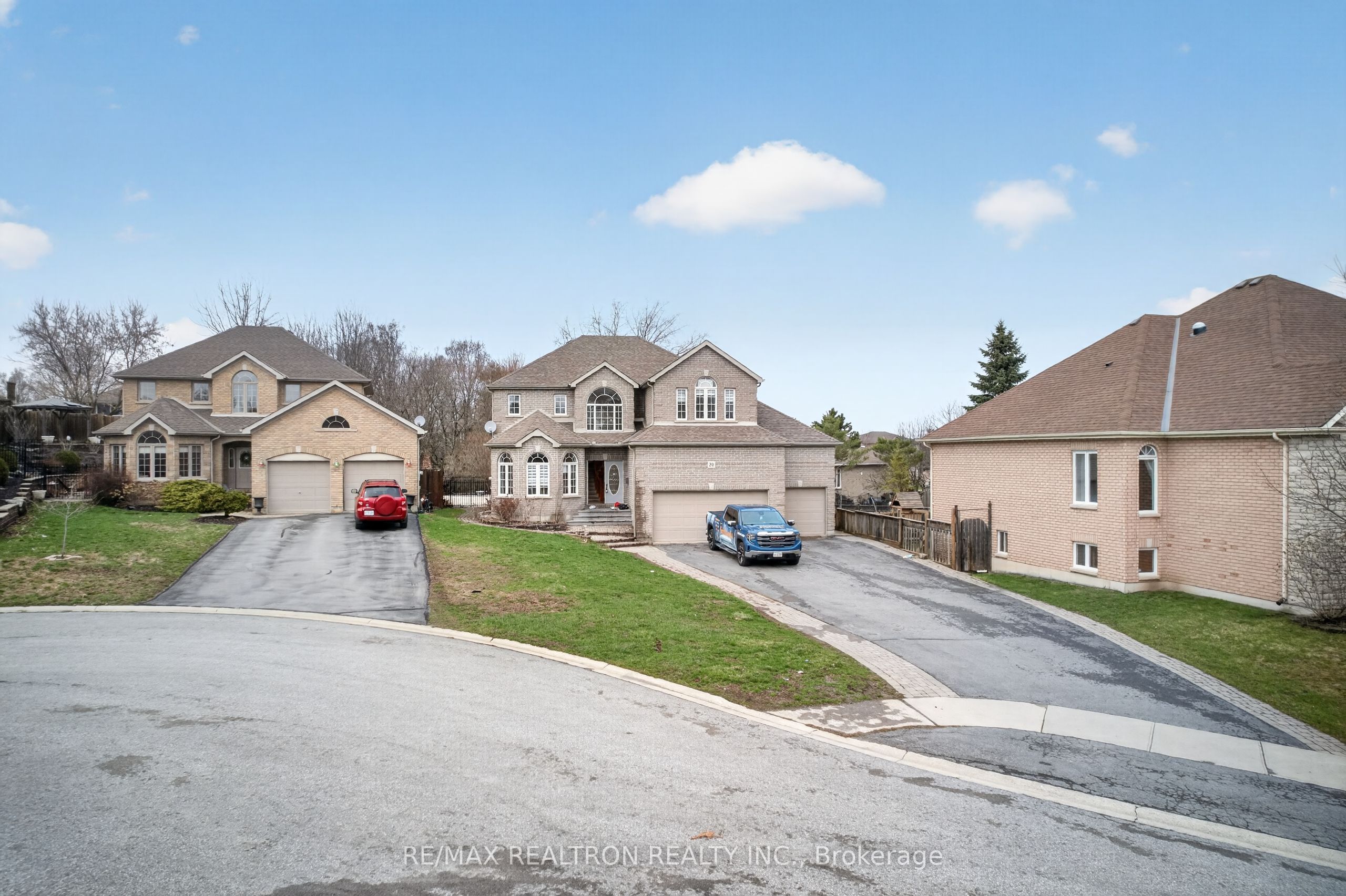 20 Magnolia Court, Belleville, ON K8P 5M7 photo 2