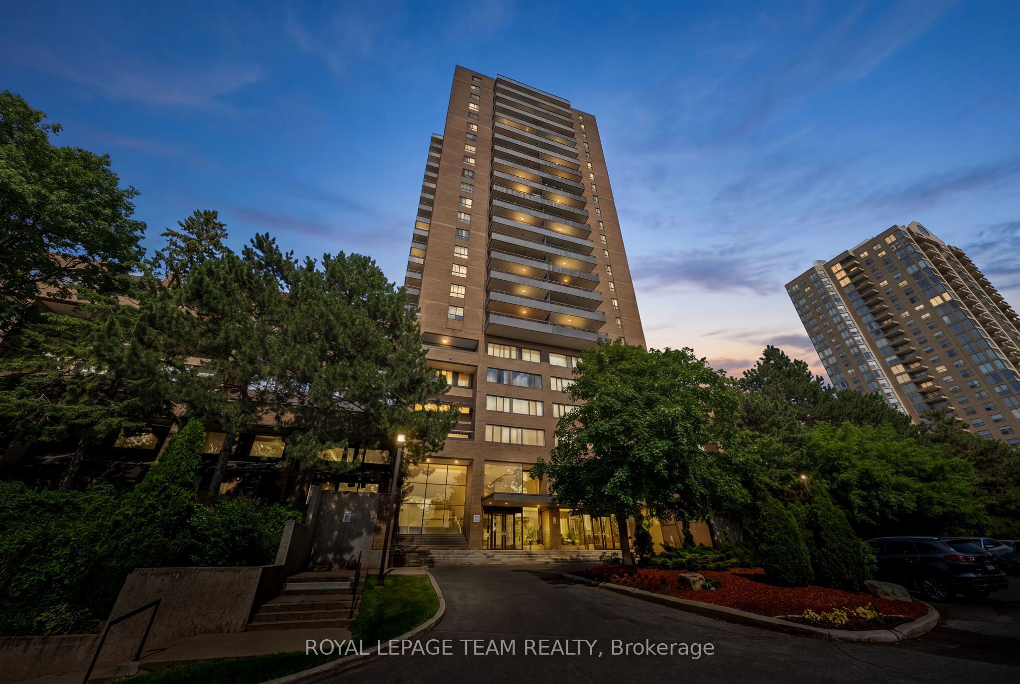 515 St Laurent Boulevard 912, Manor Park - Cardinal Glen and Area, ON K1K 3X5