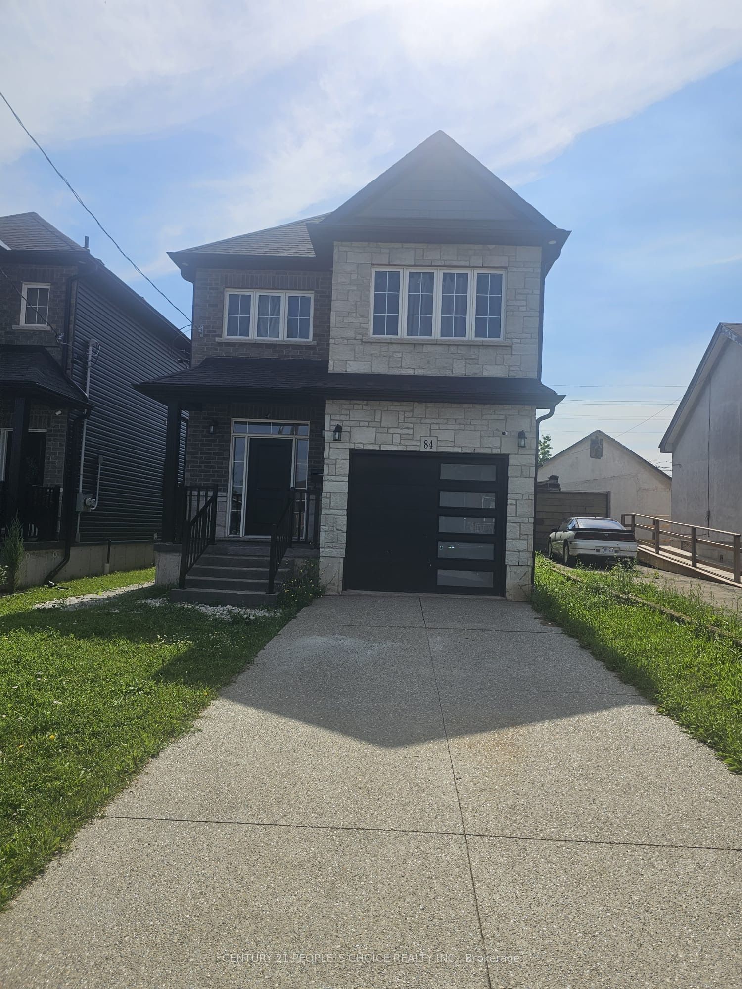 84 Beland Avenue (BSMT), Hamilton, ON L8H 6C1 photo 2