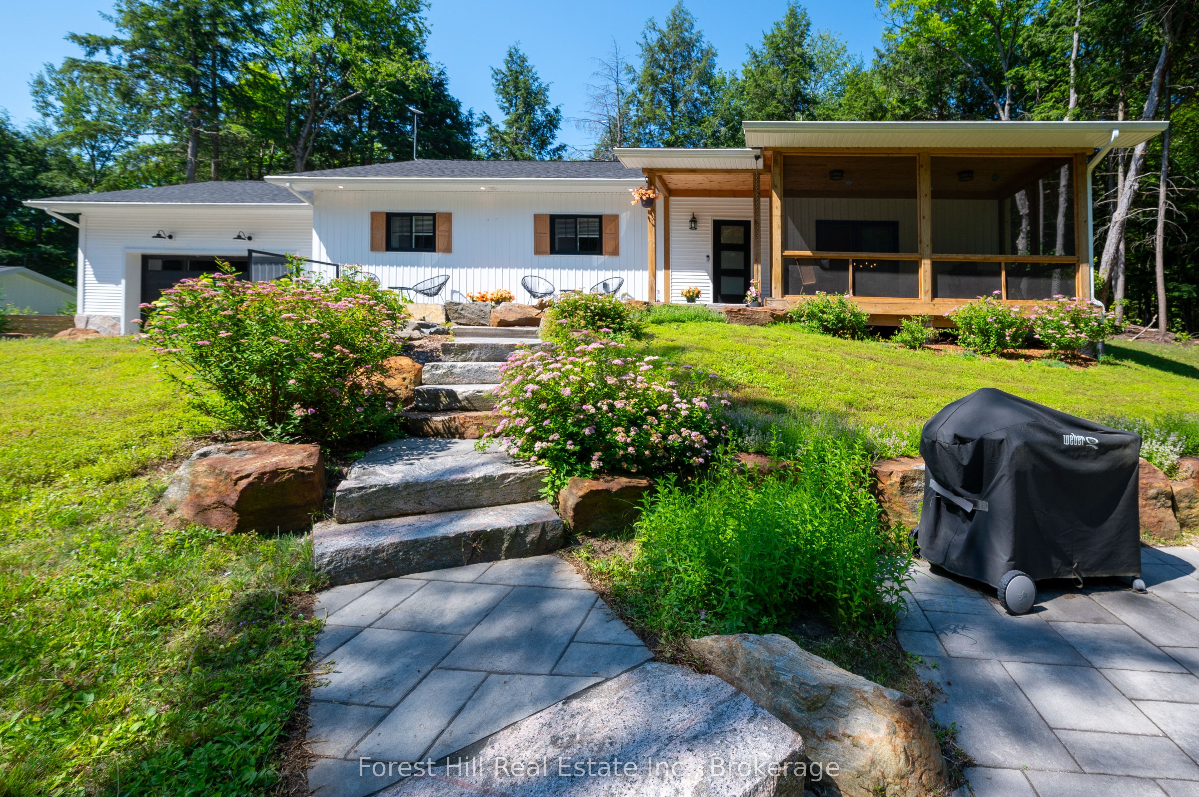 315 North Fox Lake Road W, Huntsville, ON P1H 2J2 photo 4