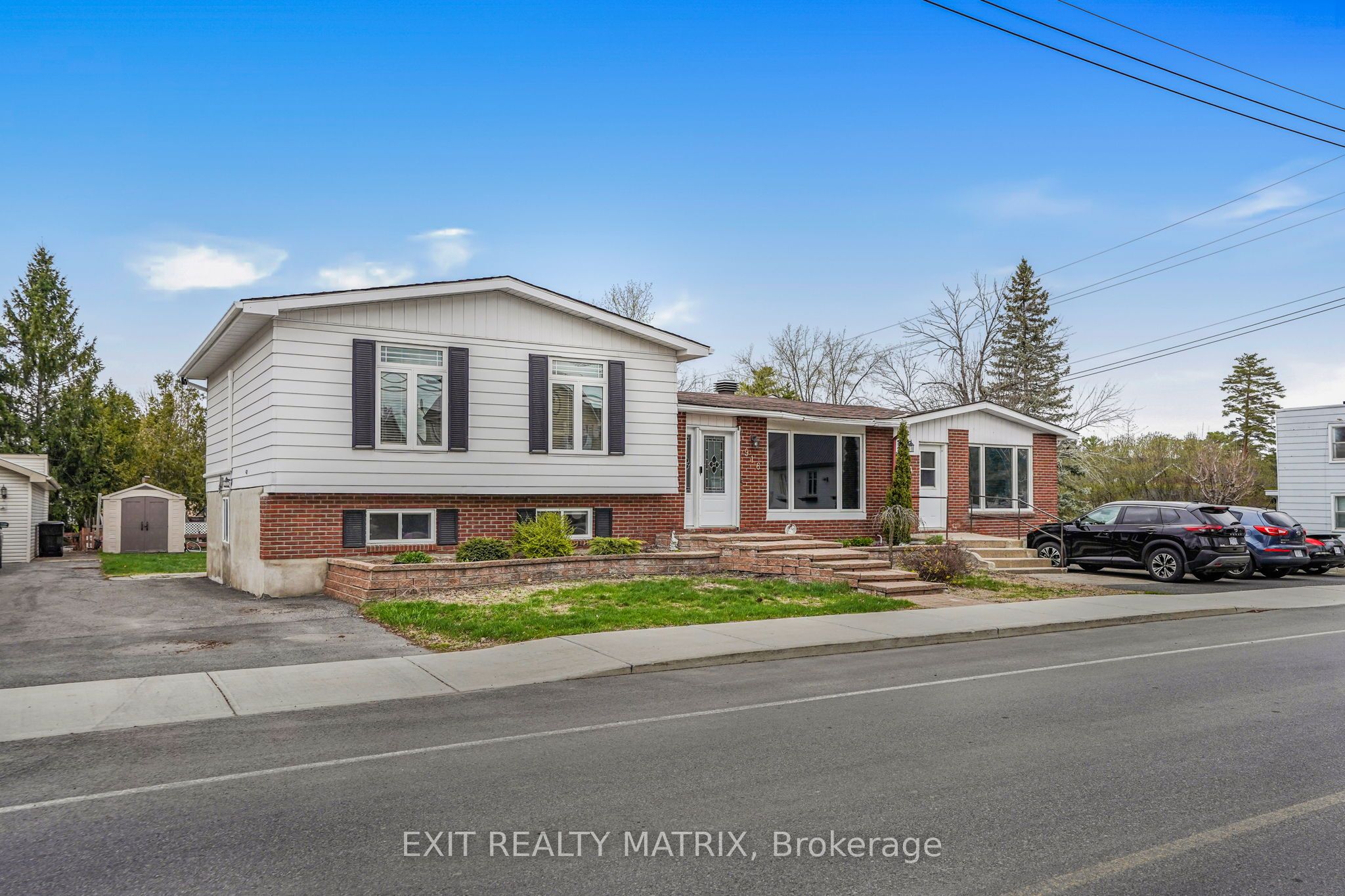 916 King St Street, Champlain, ON K0B 1K0 photo 2