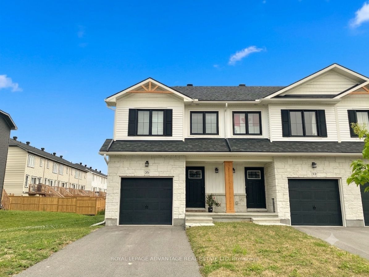 35 WHITCOMB Crescent, Smiths Falls, ON K7A 0C1