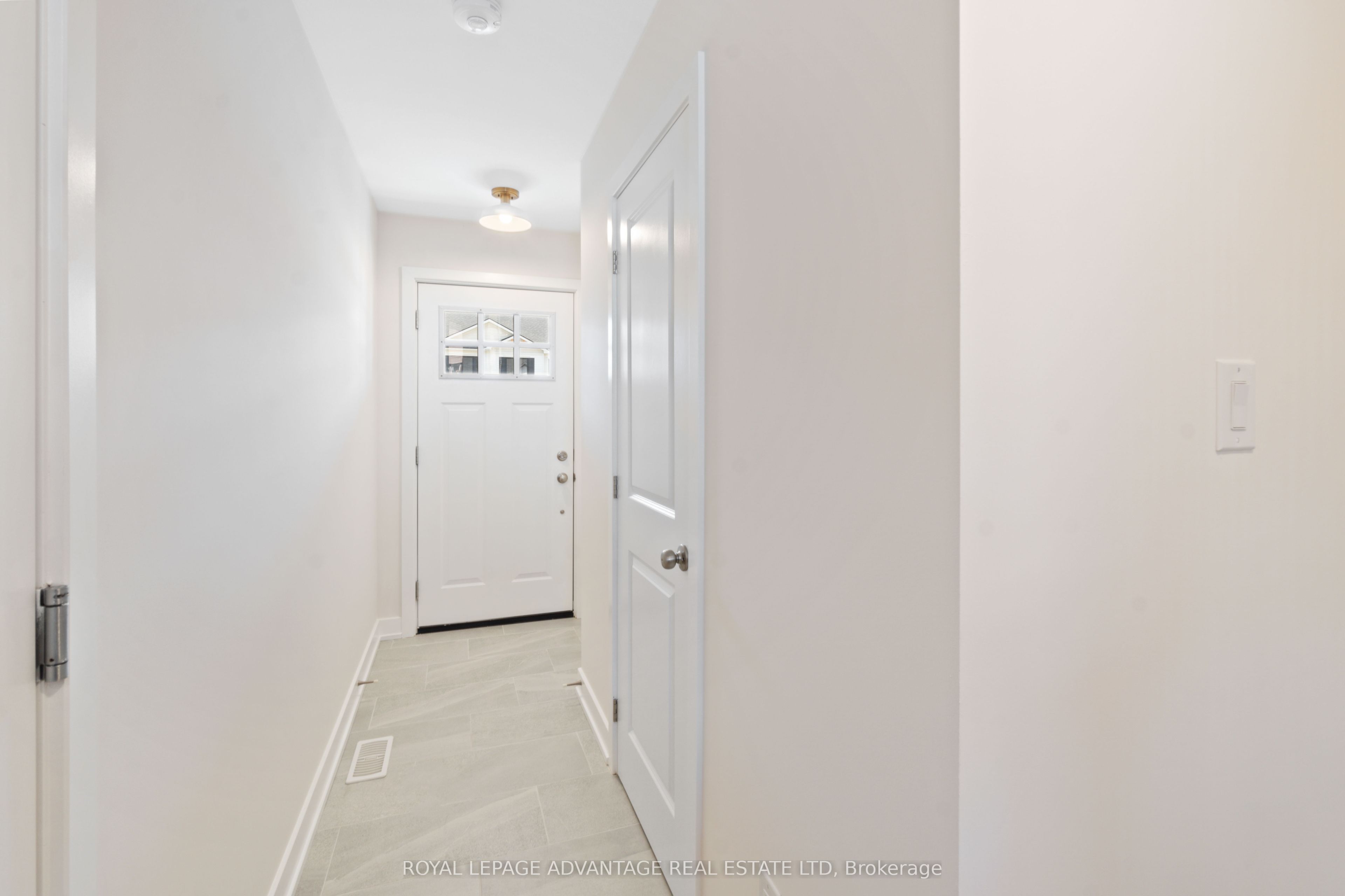 35 WHITCOMB Crescent, Smiths Falls, ON K7A 0C1 photo 4