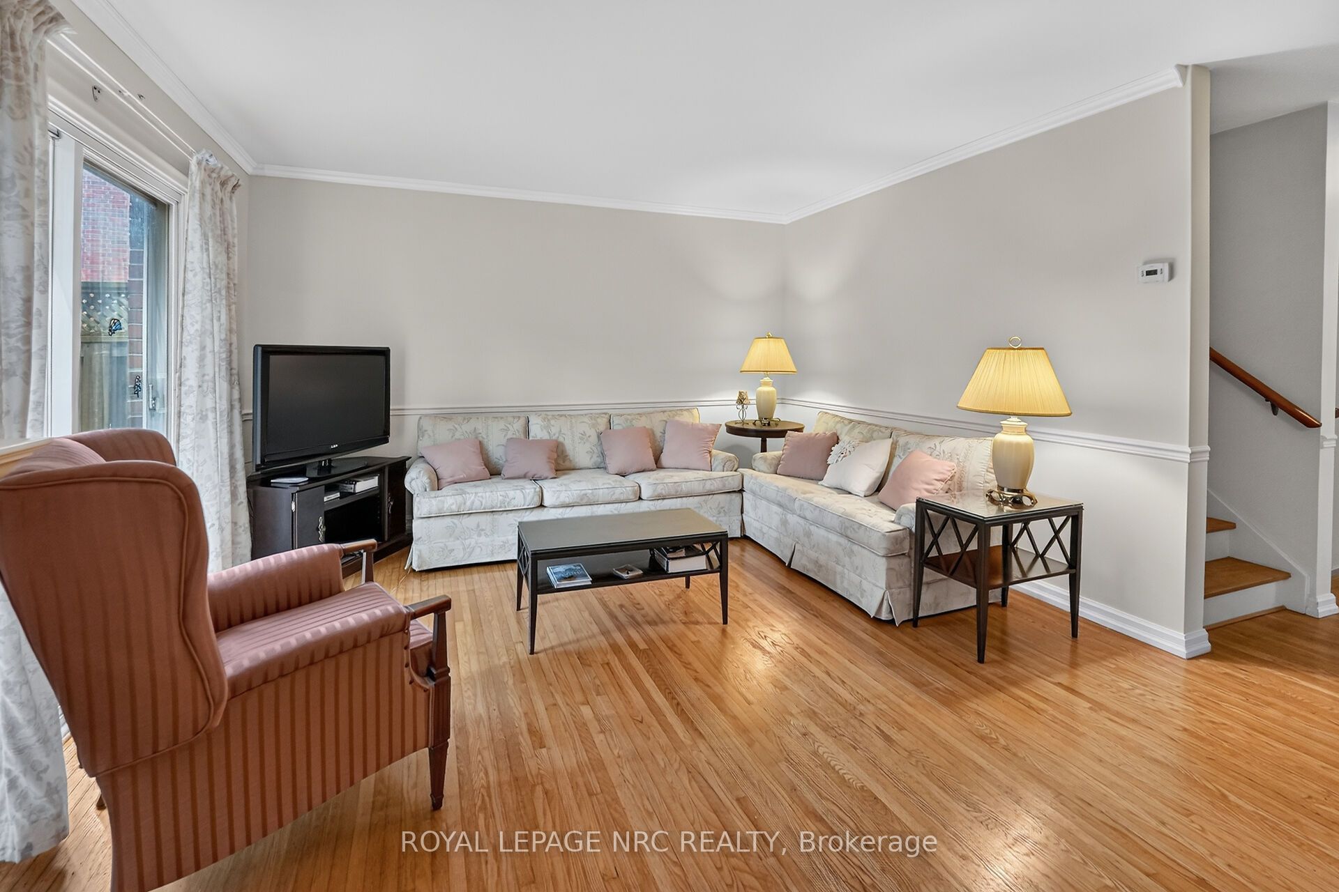 6453 Colborne Street 62, Niagara Falls, ON L2J 1E7 photo 3