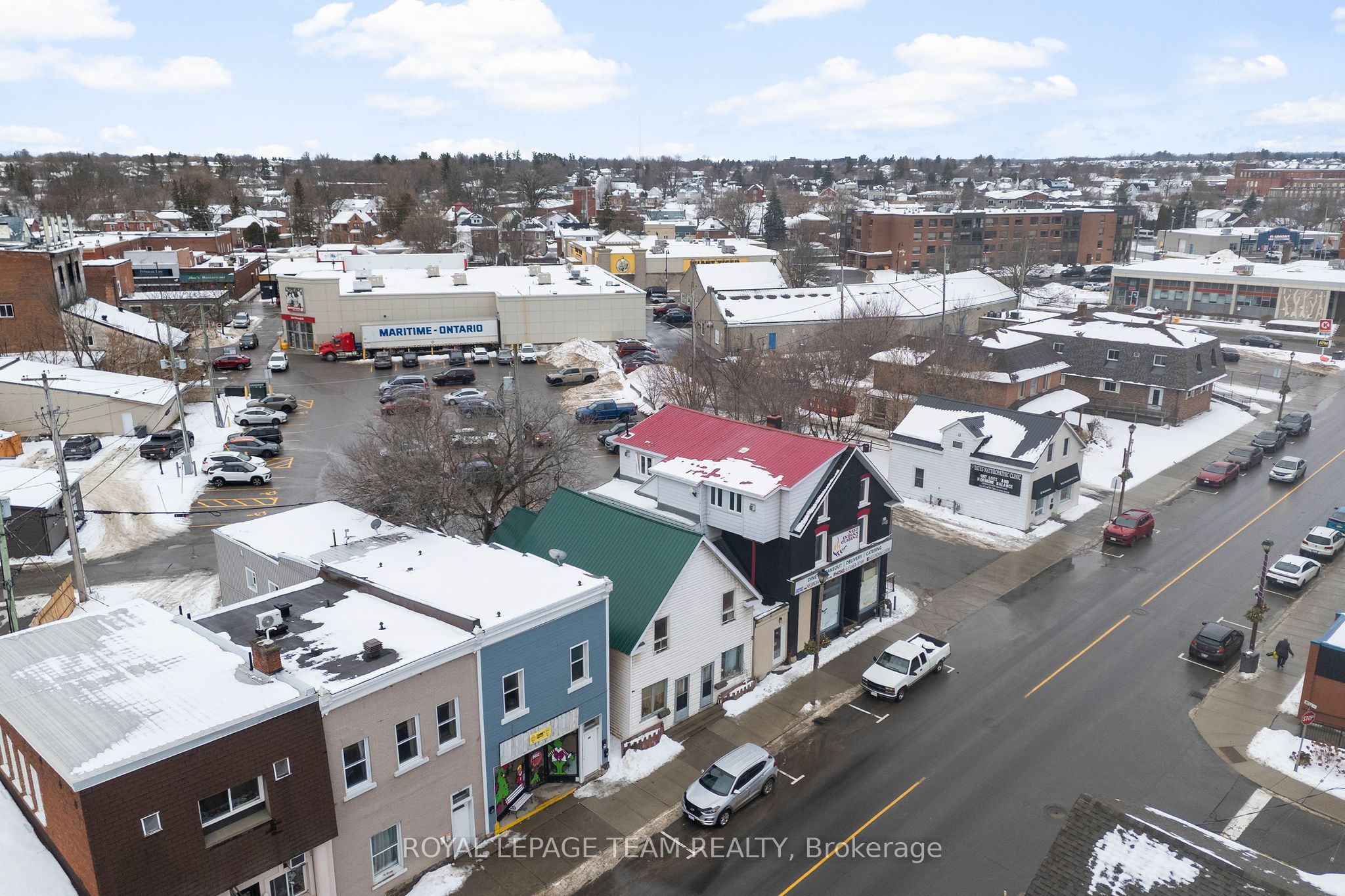 56 Madawaska Street, Arnprior, ON K7S 1R9 photo 2