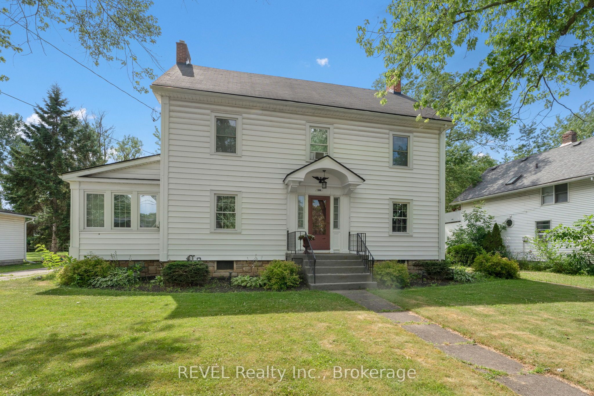 166 North Street N, Fort Erie, ON L2A 3R7 photo 3