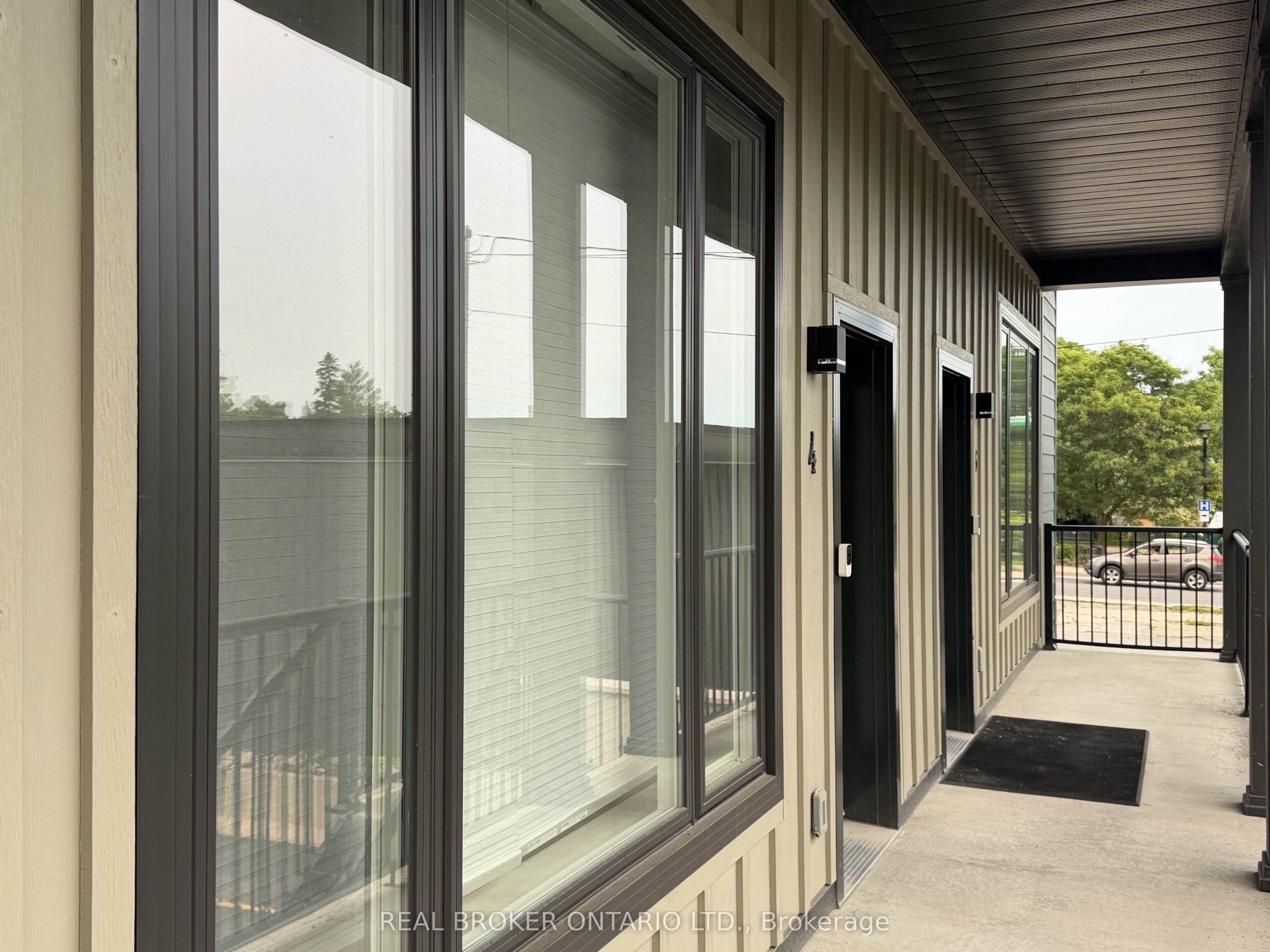 8 Clothier Street E 4, North Grenville, ON K0G 1J0 photo 4