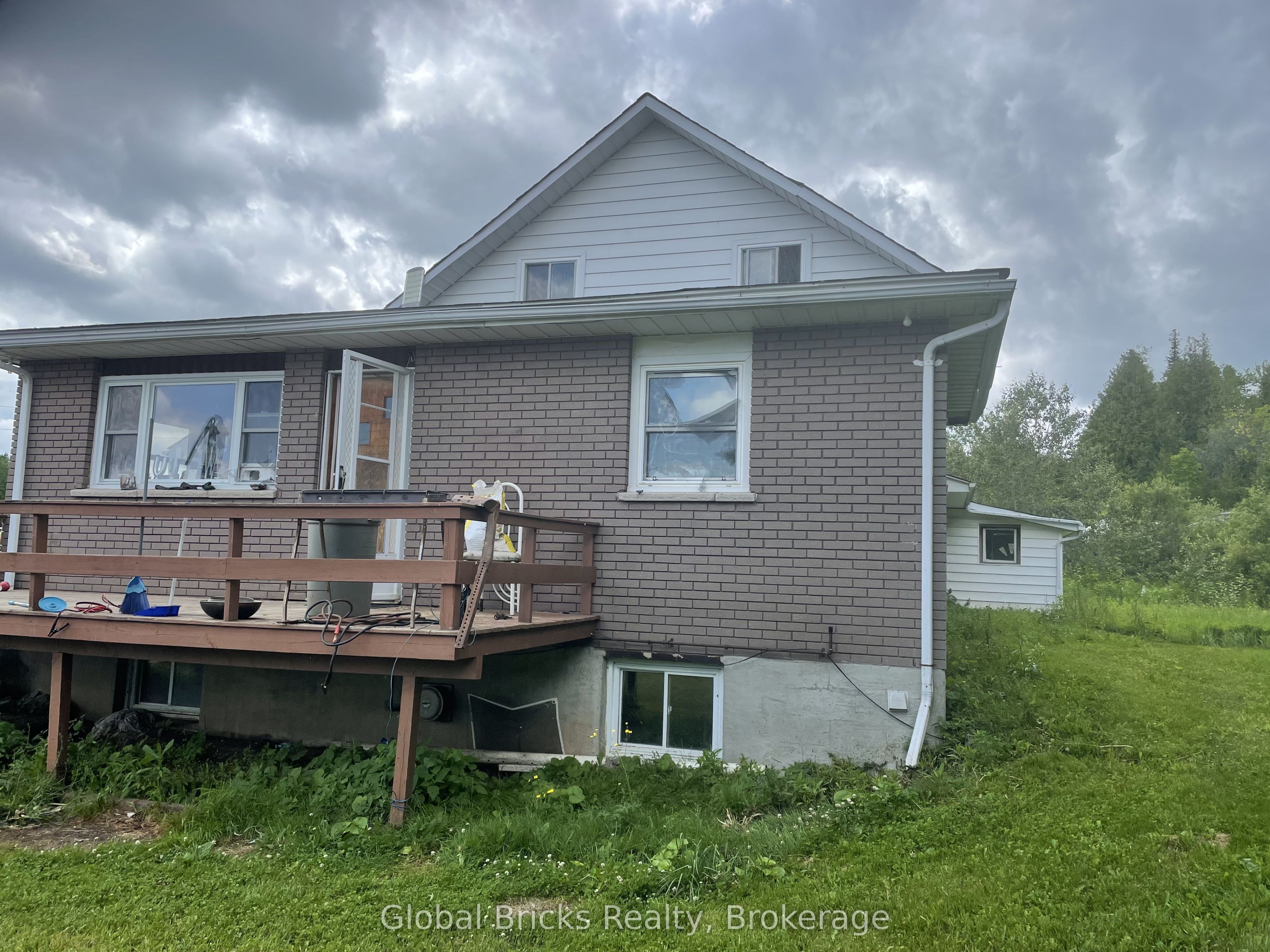 2420 Providence Line, Otonabee-South Monaghan, ON K9J 6X8 photo 2