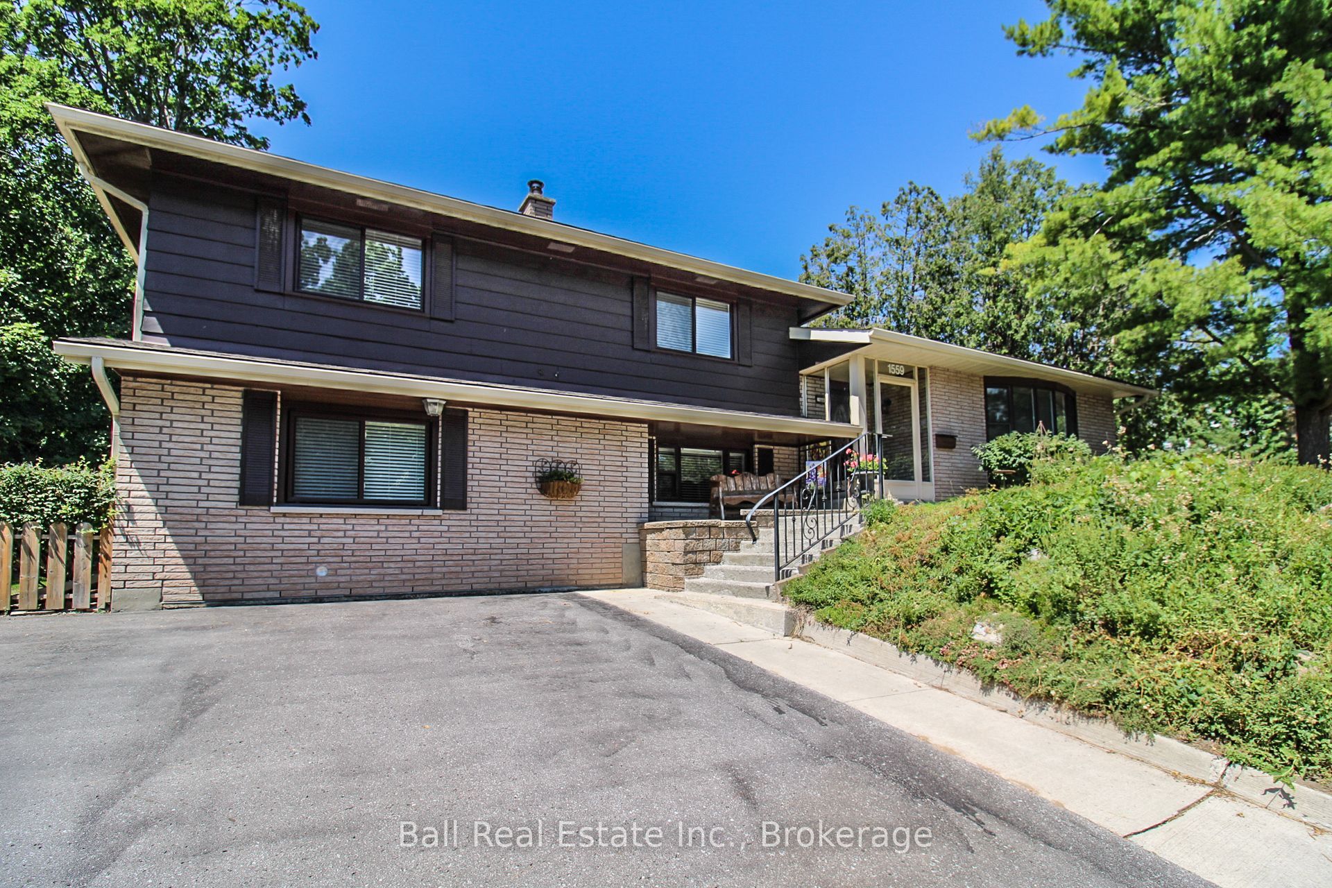 1559 Westbrook Drive, Peterborough, ON K9J 6R6 photo 3