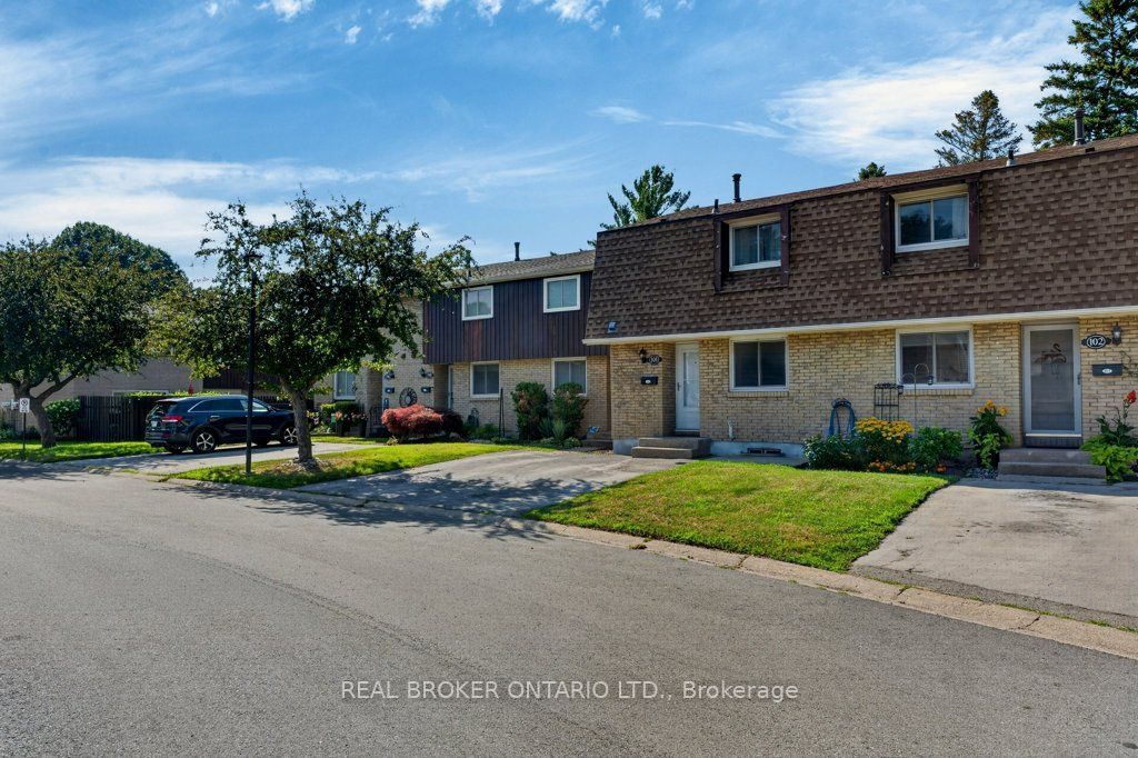 50 Lakeshore Road 101, St. Catharines, ON L2N 6P8 photo 4