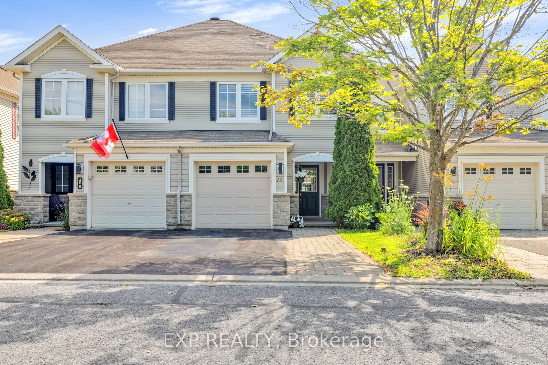 210 WABISKAW Private, Barrhaven, ON K2J 0E6 photo 2