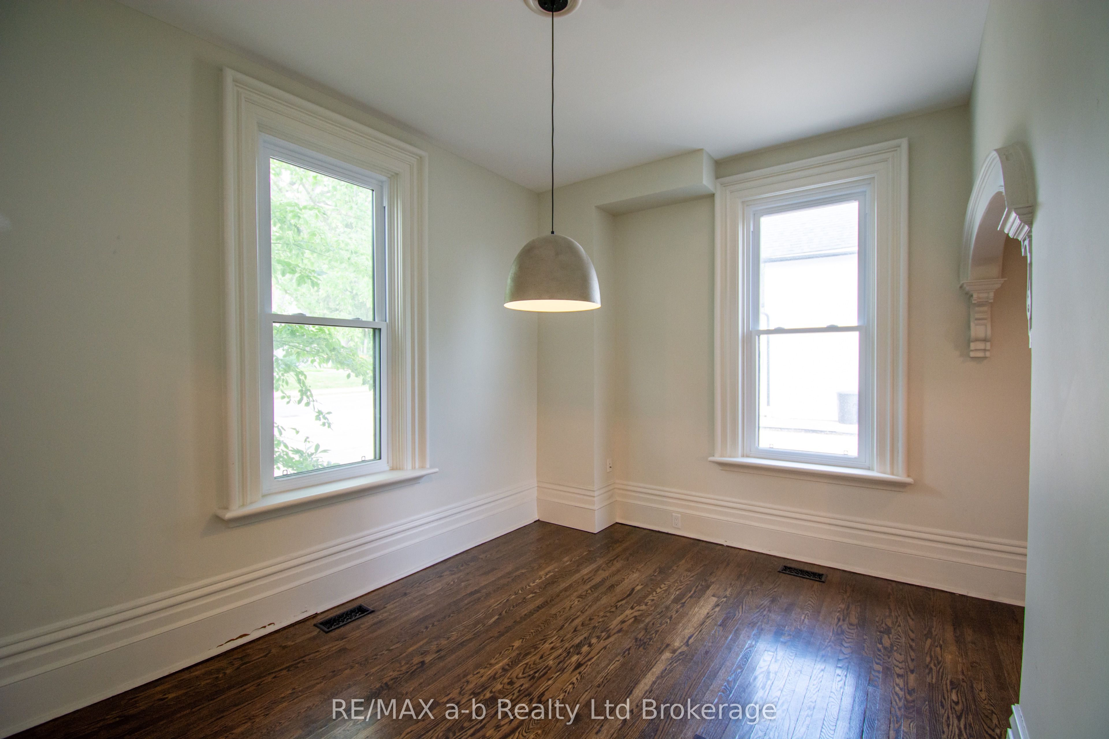 66 Daly Avenue 2, Stratford, ON N5A 1B8 photo 5
