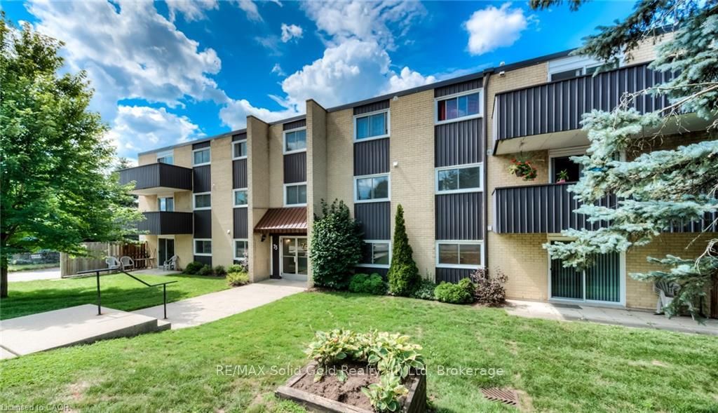 75 Hazelglen Drive 308, Kitchener, ON N2M 2E2 photo 4