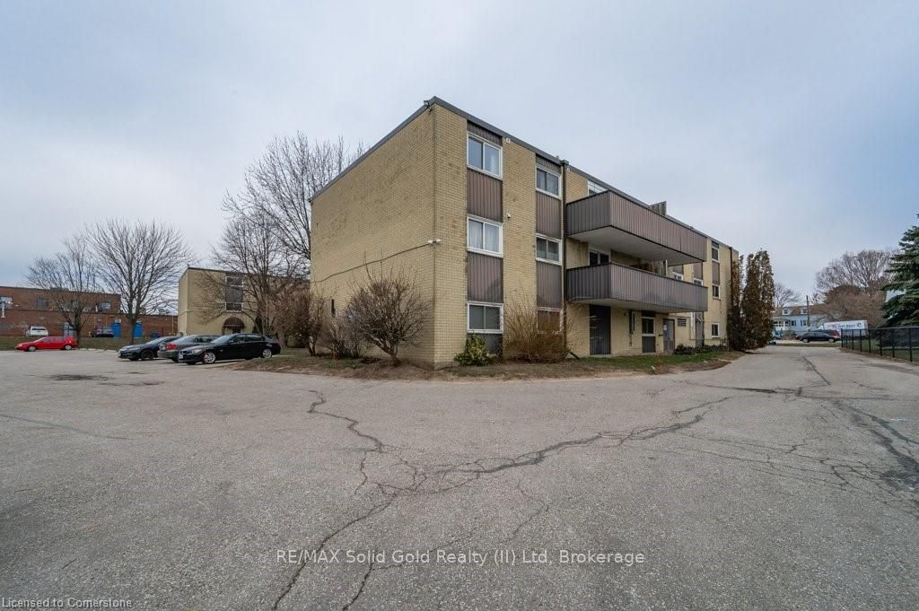 75 Hazelglen Drive 308, Kitchener, ON N2M 2E2 photo 5