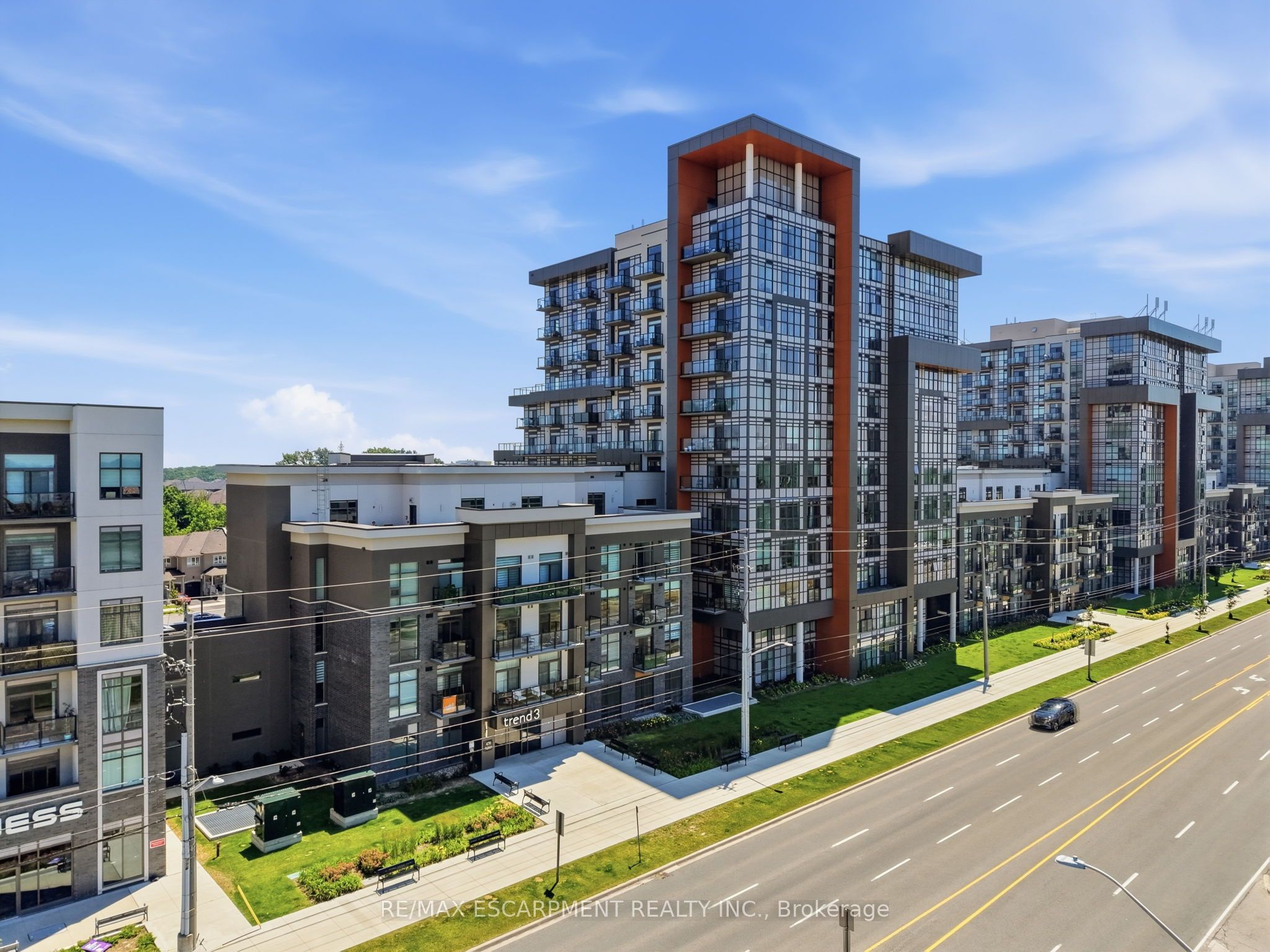 470 Dundas Street E 1107, Hamilton, ON L8B 2A6 photo 2