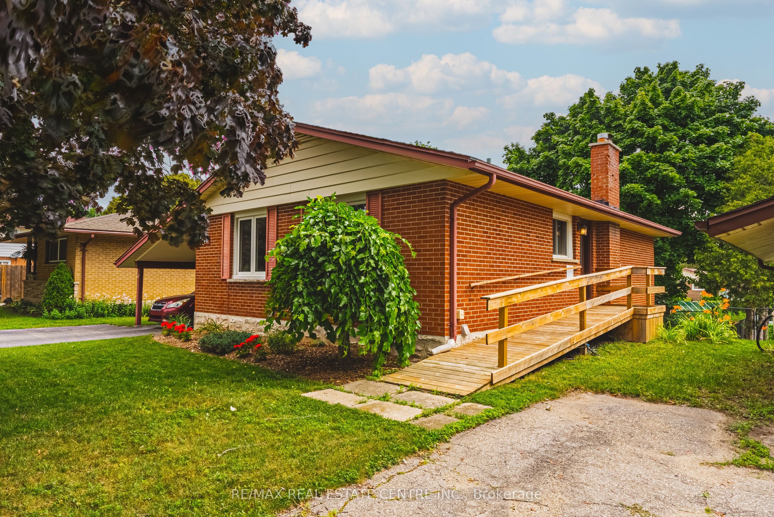 45 Gail Street, Cambridge, ON N1R 4M3 photo 3