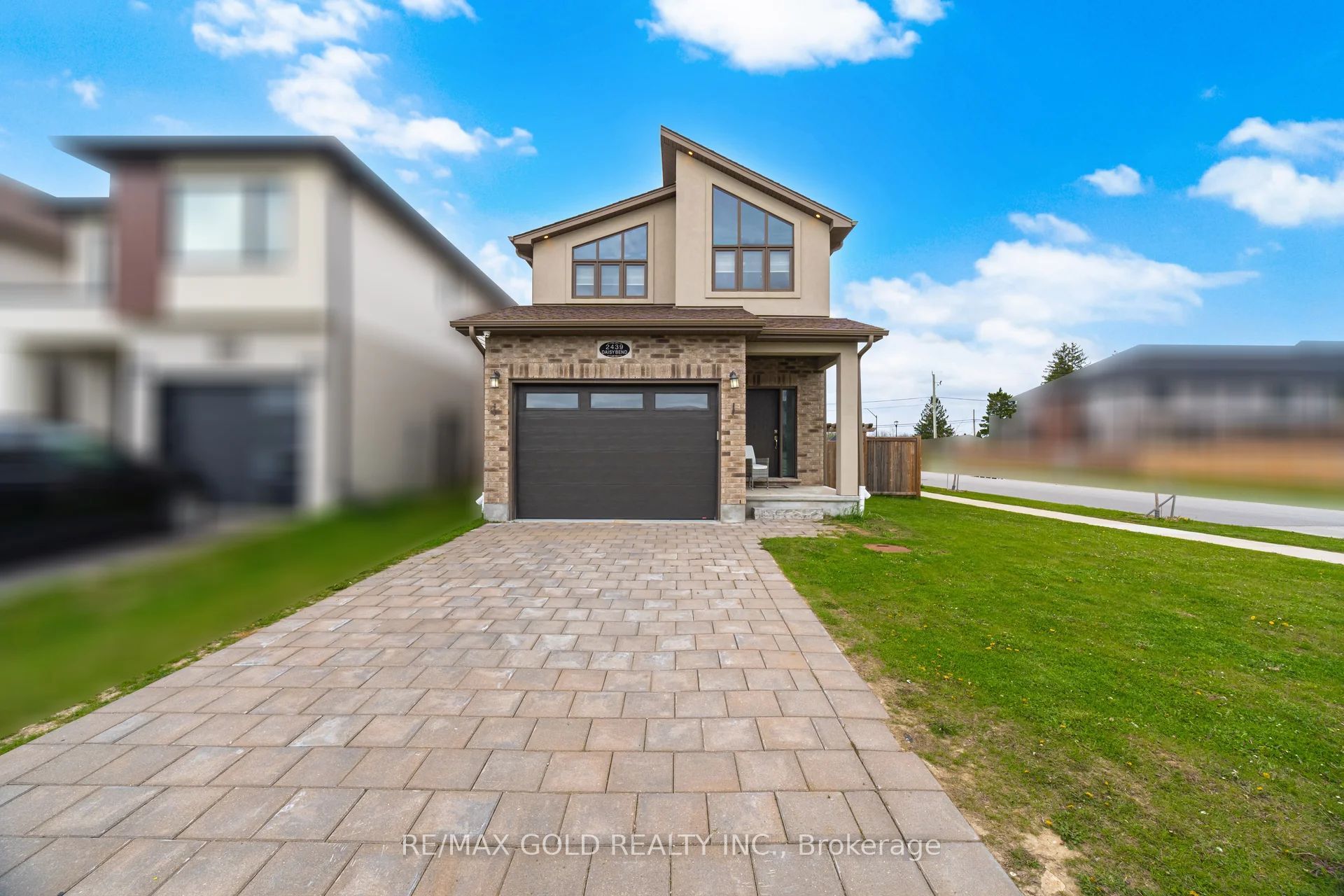 2439 Daisy Bend, London South, ON N6M 0G9