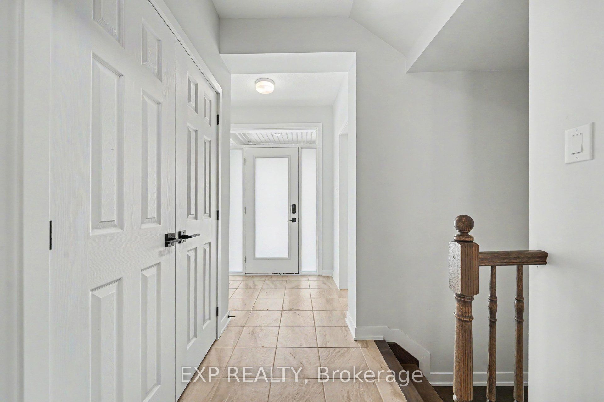 818 Crossgate Street, Barrhaven, ON K2J 7E3 photo 5