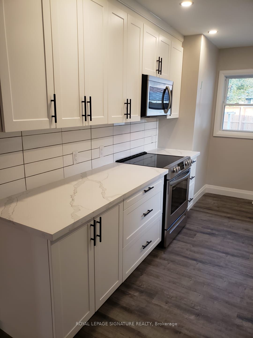 49 Edinburgh Road Main, Kitchener, ON N2B 1M4