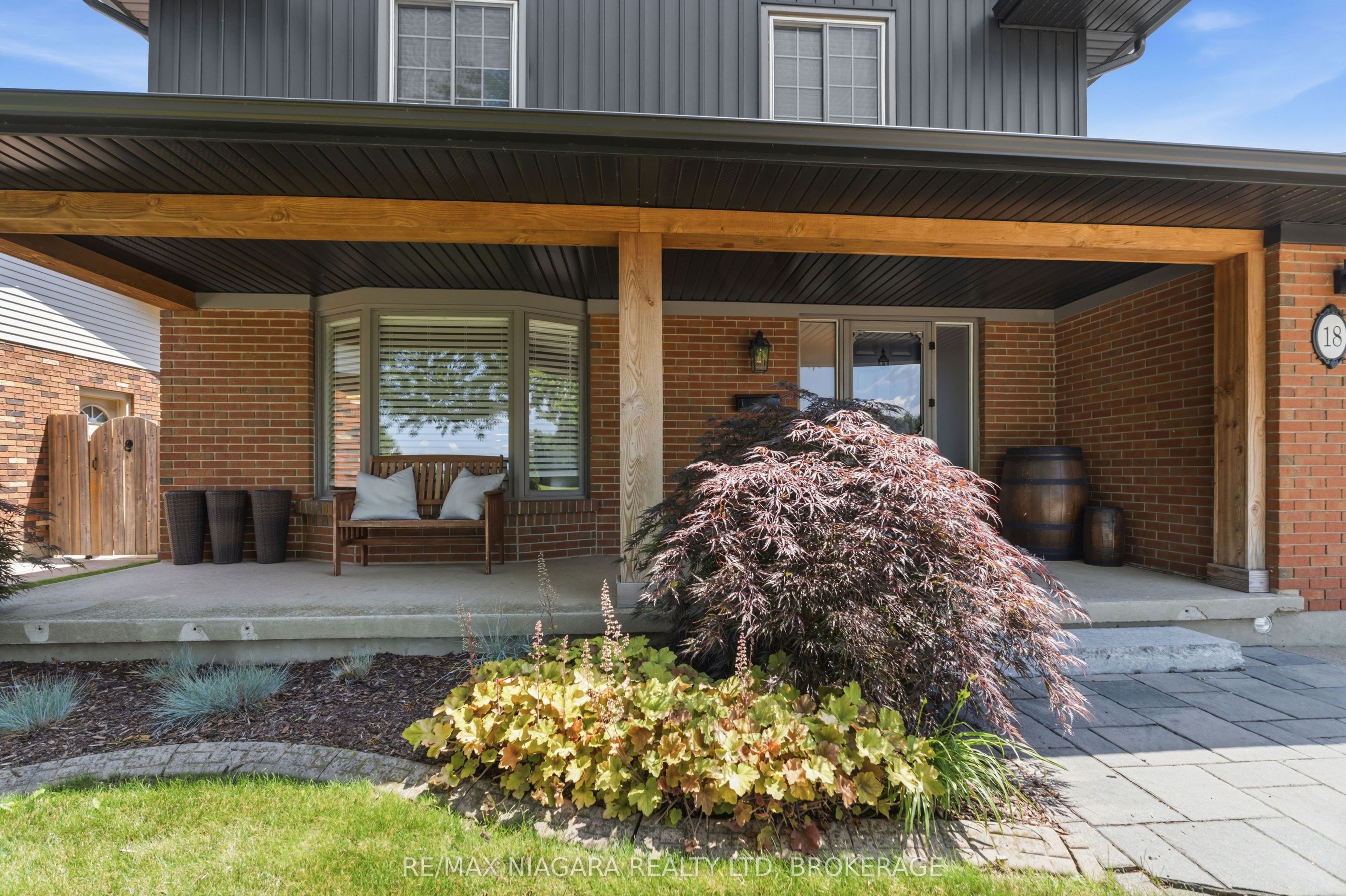18 Courtleigh Road, St. Catharines, ON L2N 7E8 photo 3