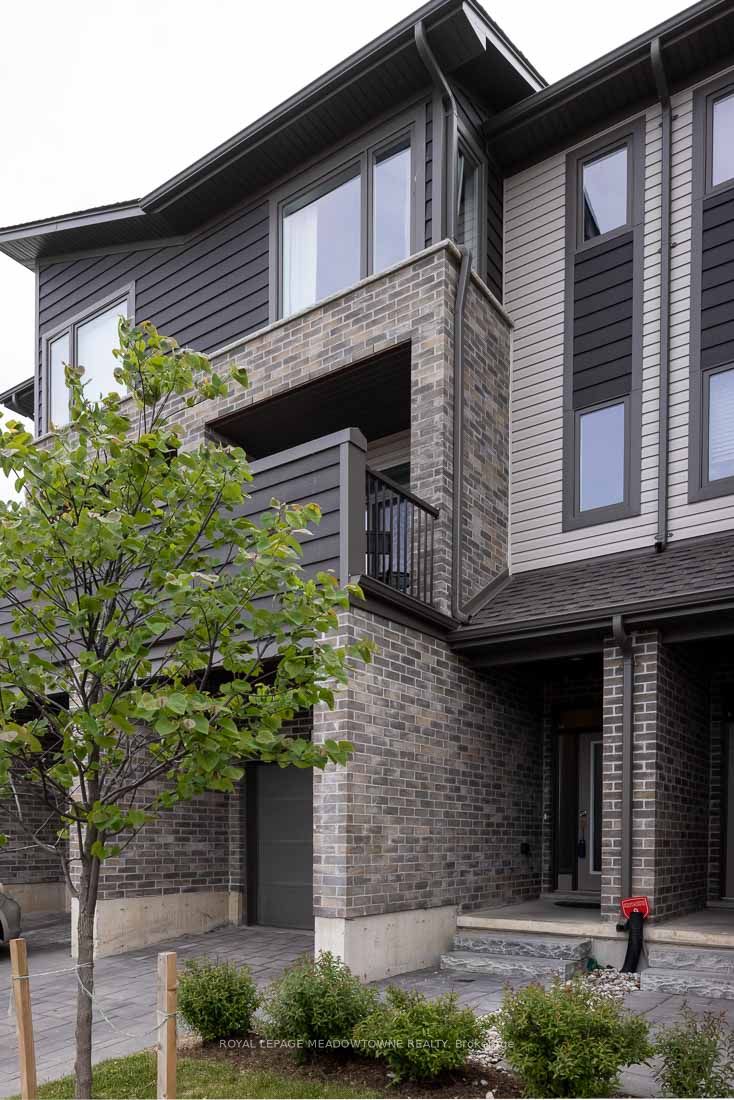 2144 Meadowgate Boulevard, London South, ON N6M 0H5