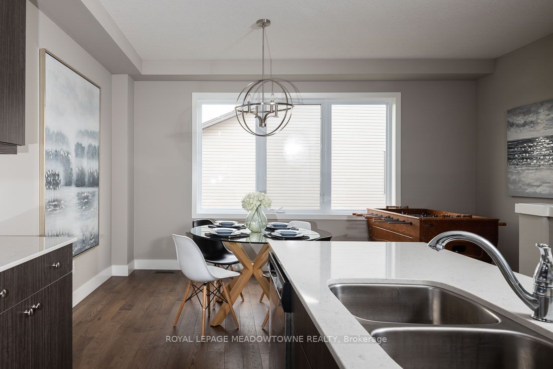 2144 Meadowgate Boulevard, London South, ON N6M 0H5 photo 2