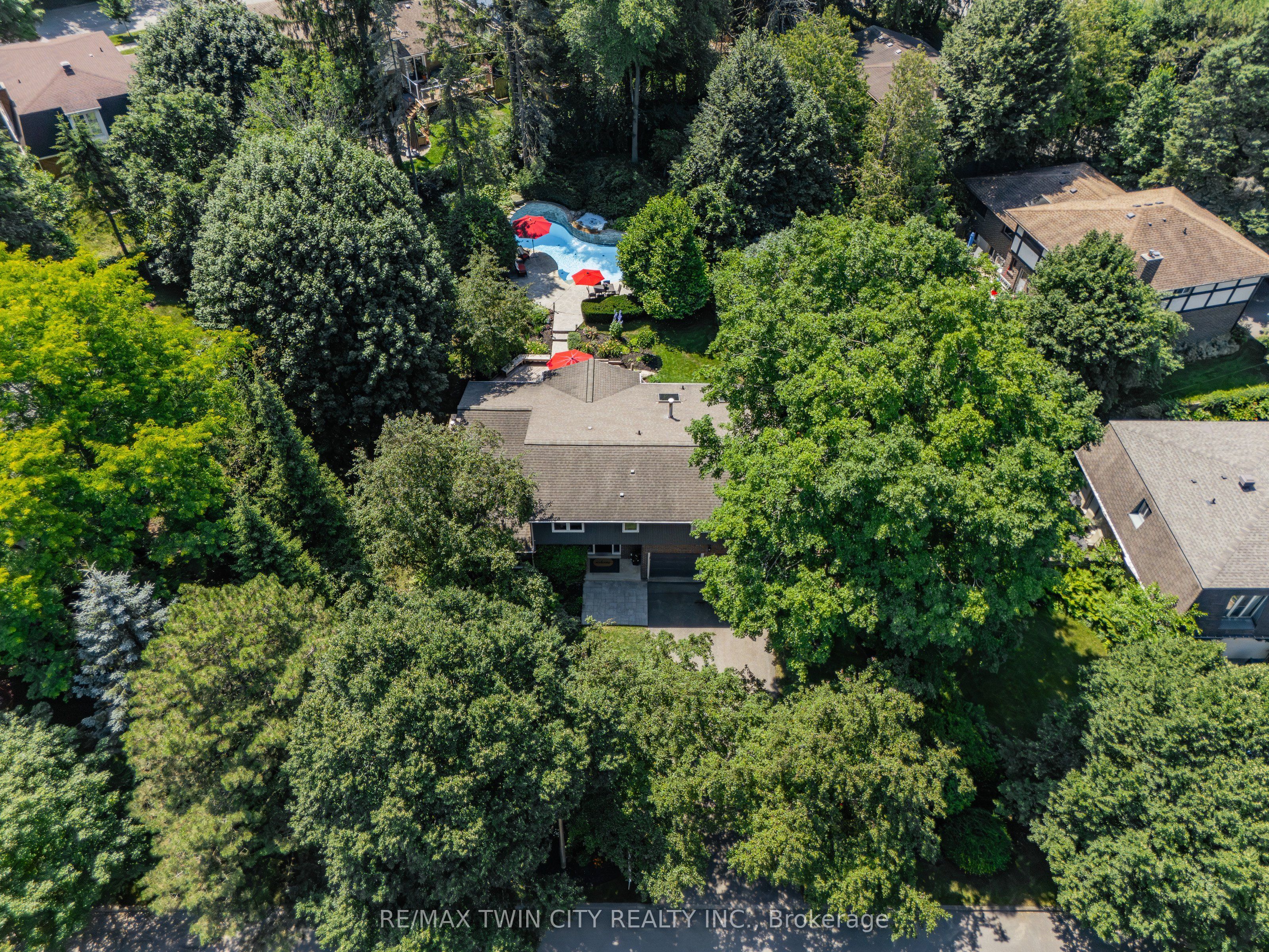 337 Marlowe Drive, Waterloo, ON N2L 5A5 photo 4