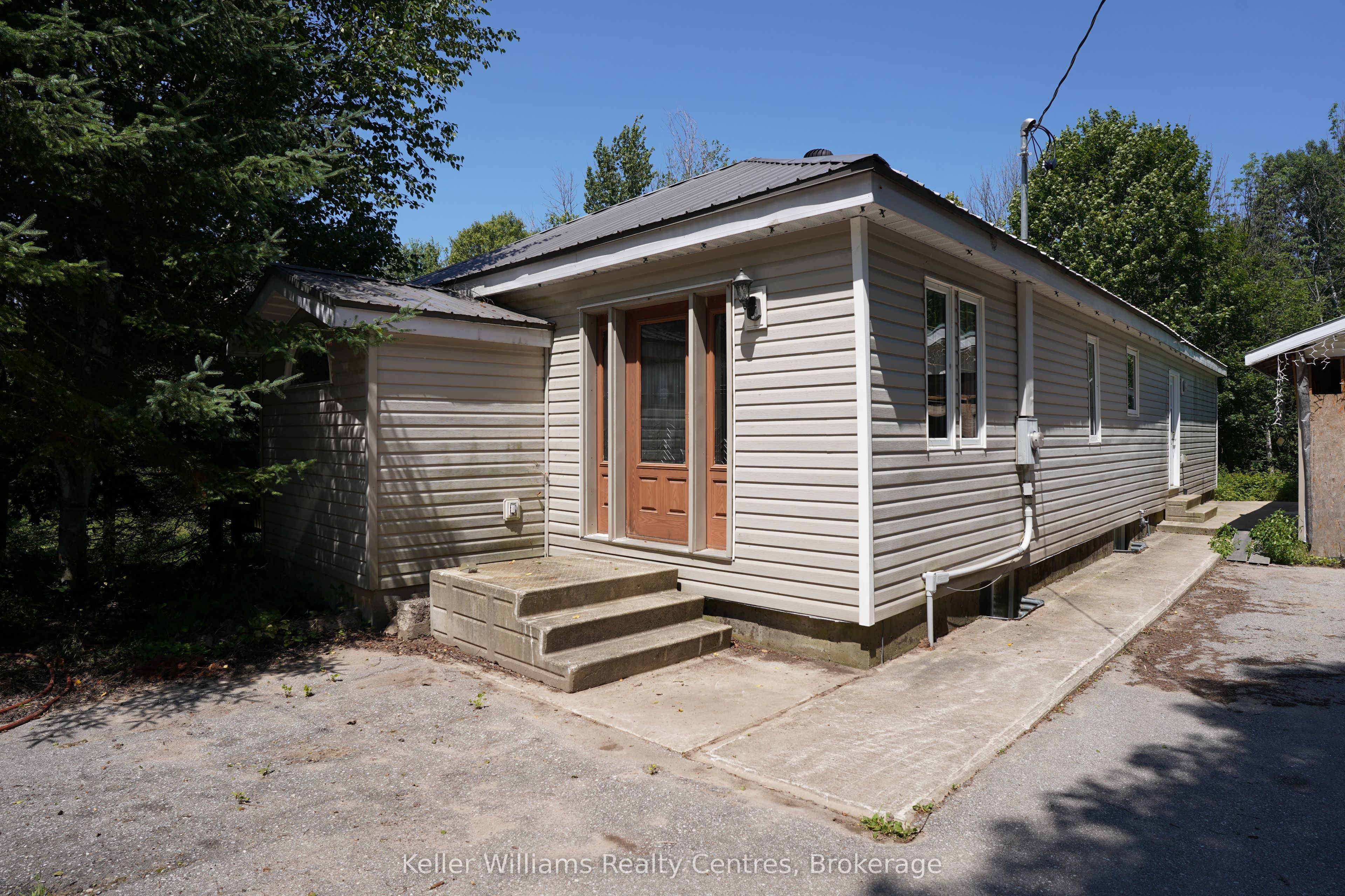 242161 Concession 3 RR1 N/A, Georgian Bluffs, ON N4K 5N7 photo 5