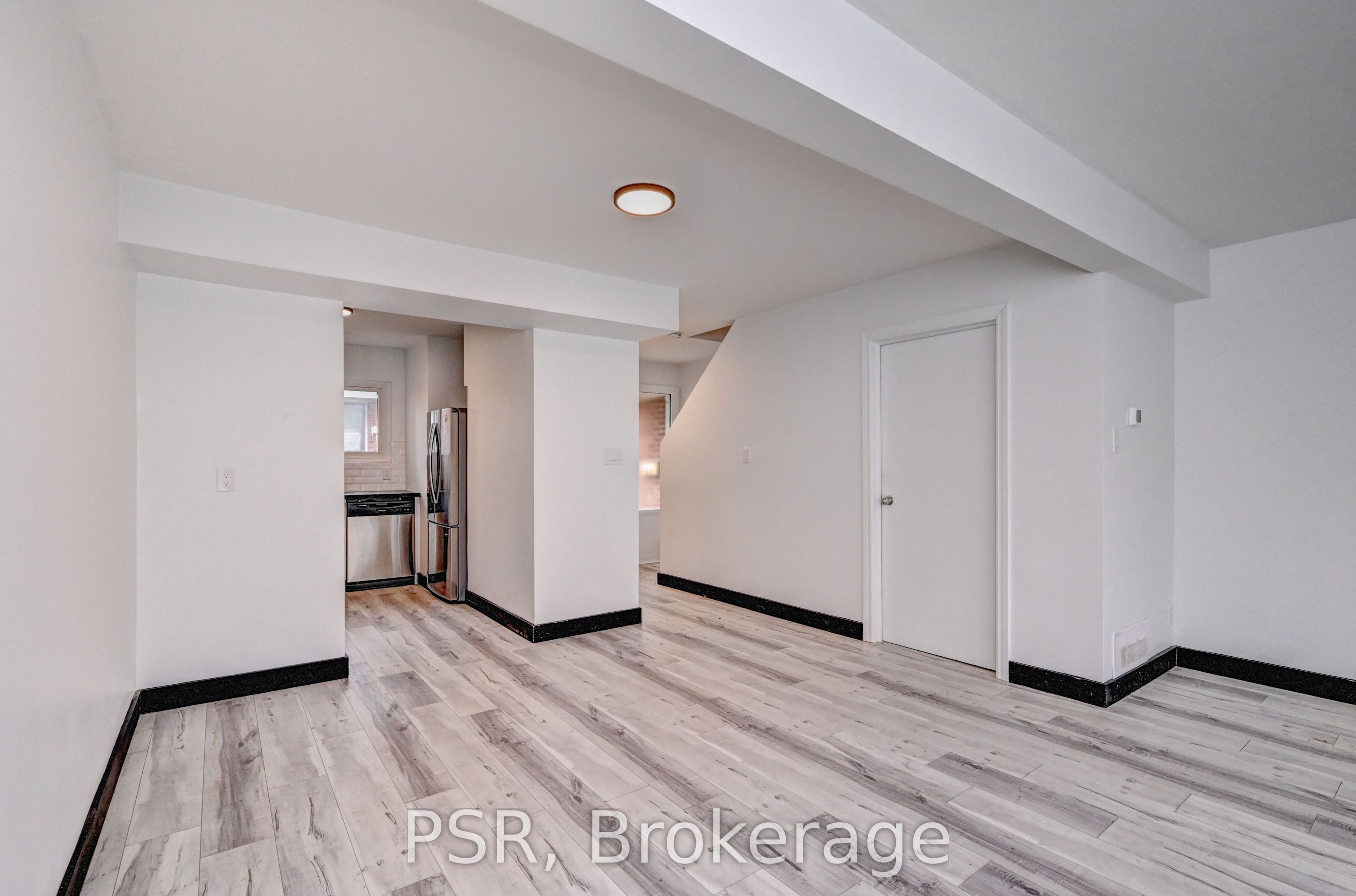 516 Sunnydale Place E, Waterloo, ON N2L 4T1 photo 5