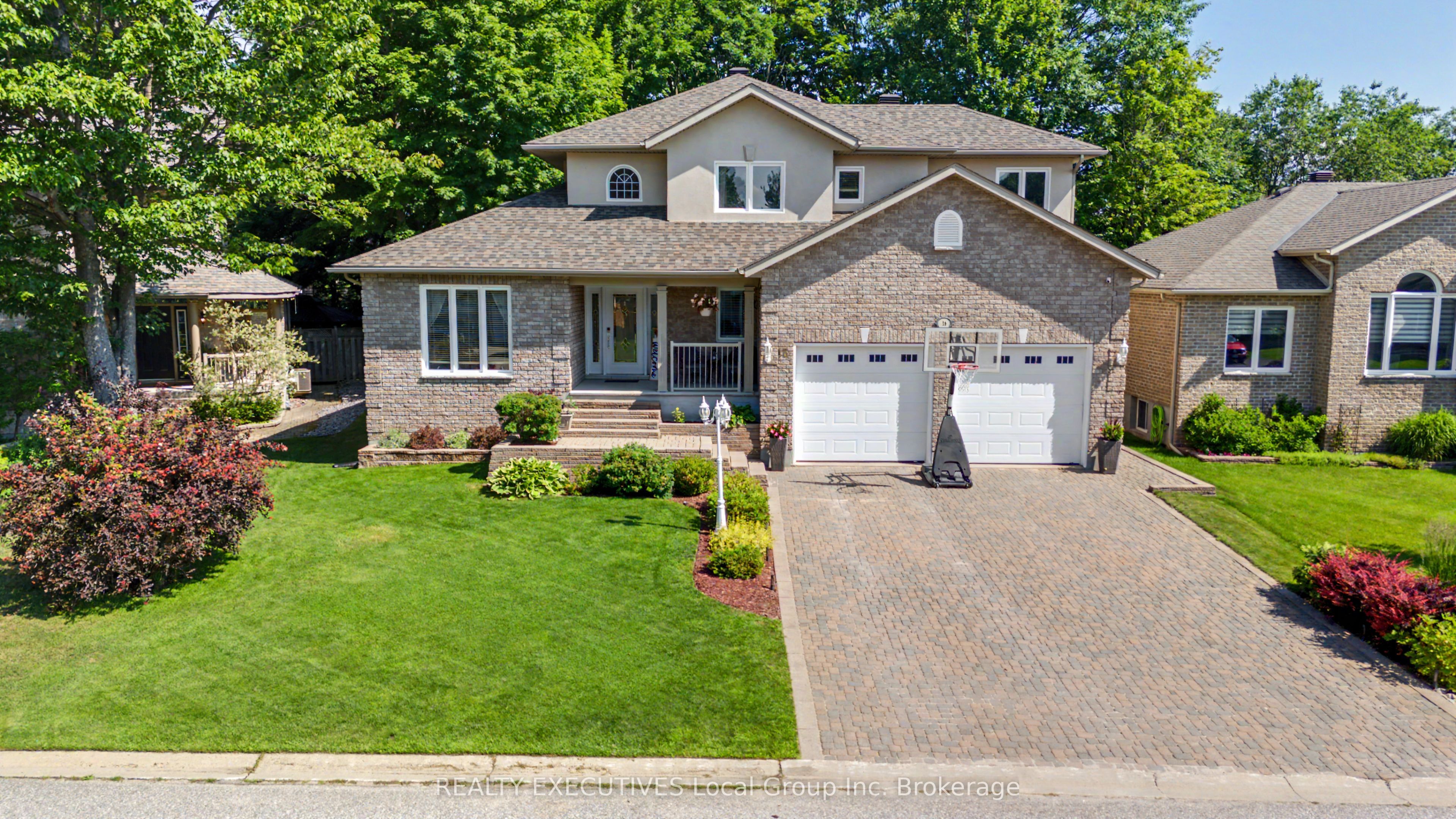16 VERMONT Crescent, North Bay, ON P1C 1L5