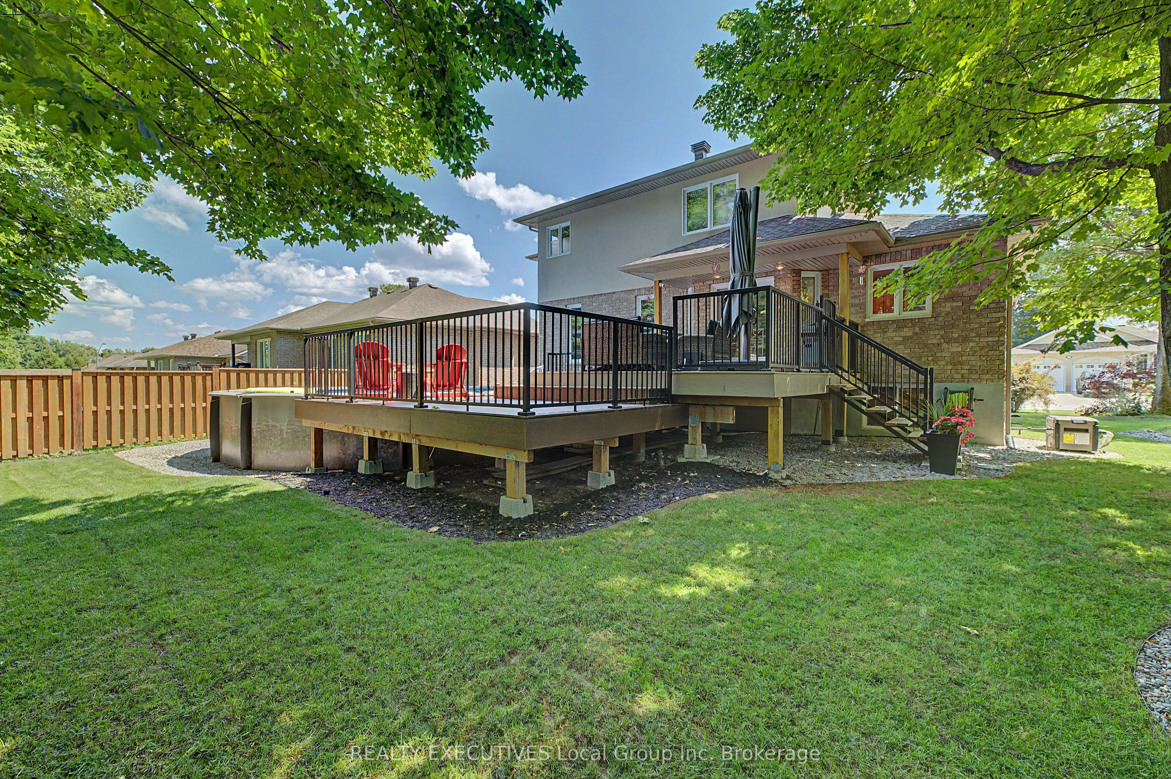 16 VERMONT Crescent, North Bay, ON P1C 1L5 photo 3