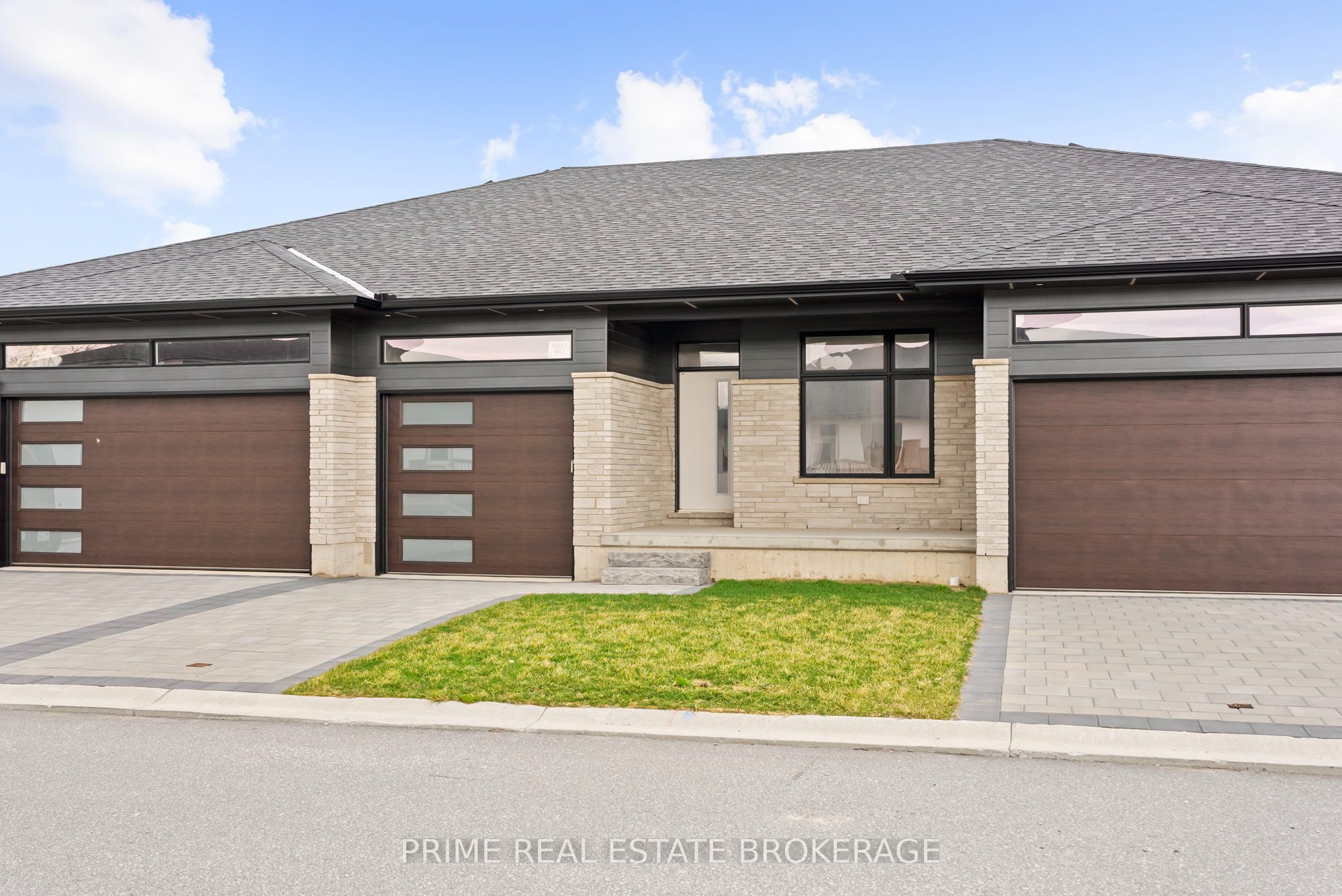 21 Coastal Crescent 66, Lambton Shores, ON N0M 1T0 photo 2