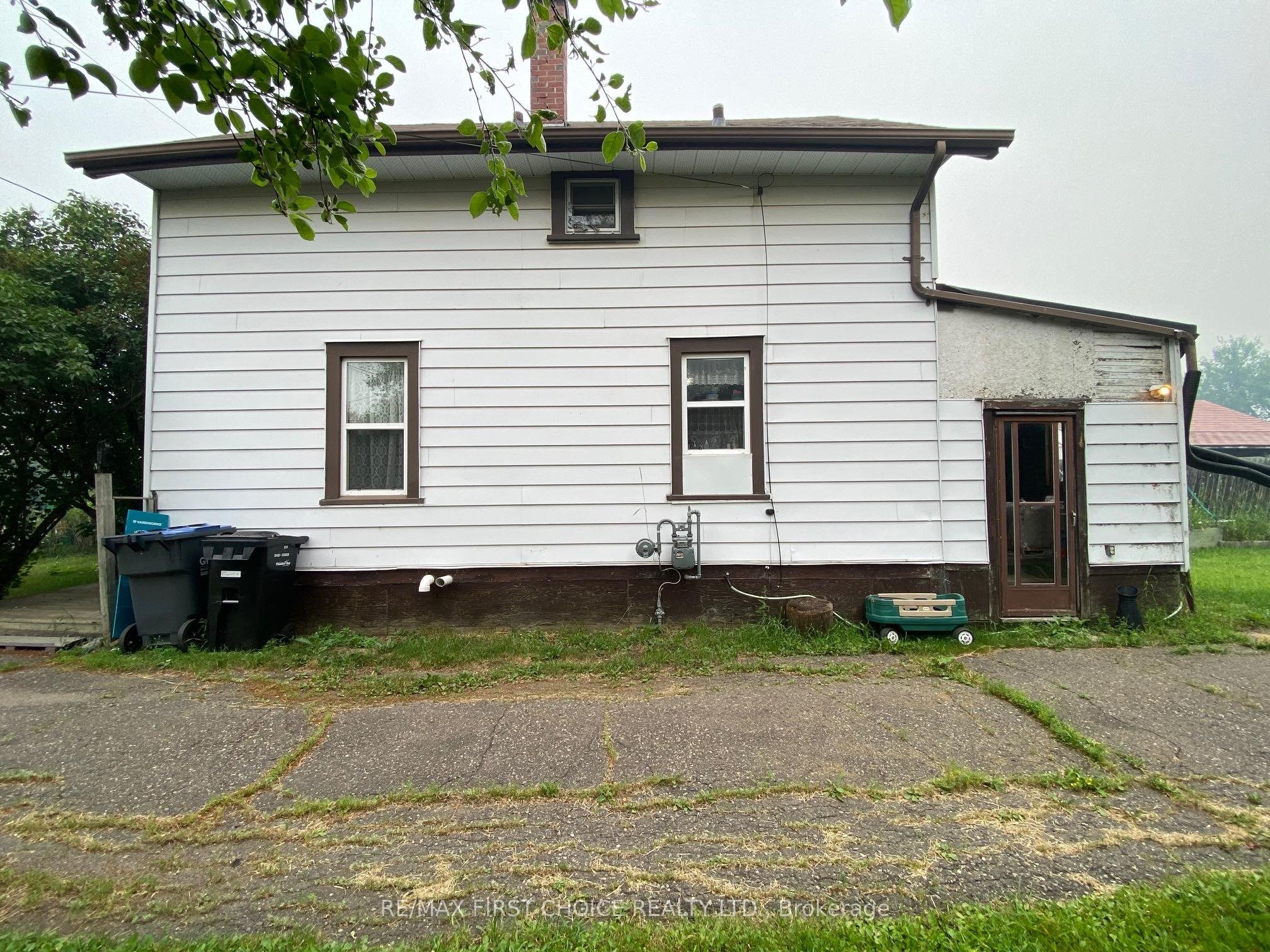 244 Fitzgerald Street, Thunder Bay, ON P7A 2N9 photo 4
