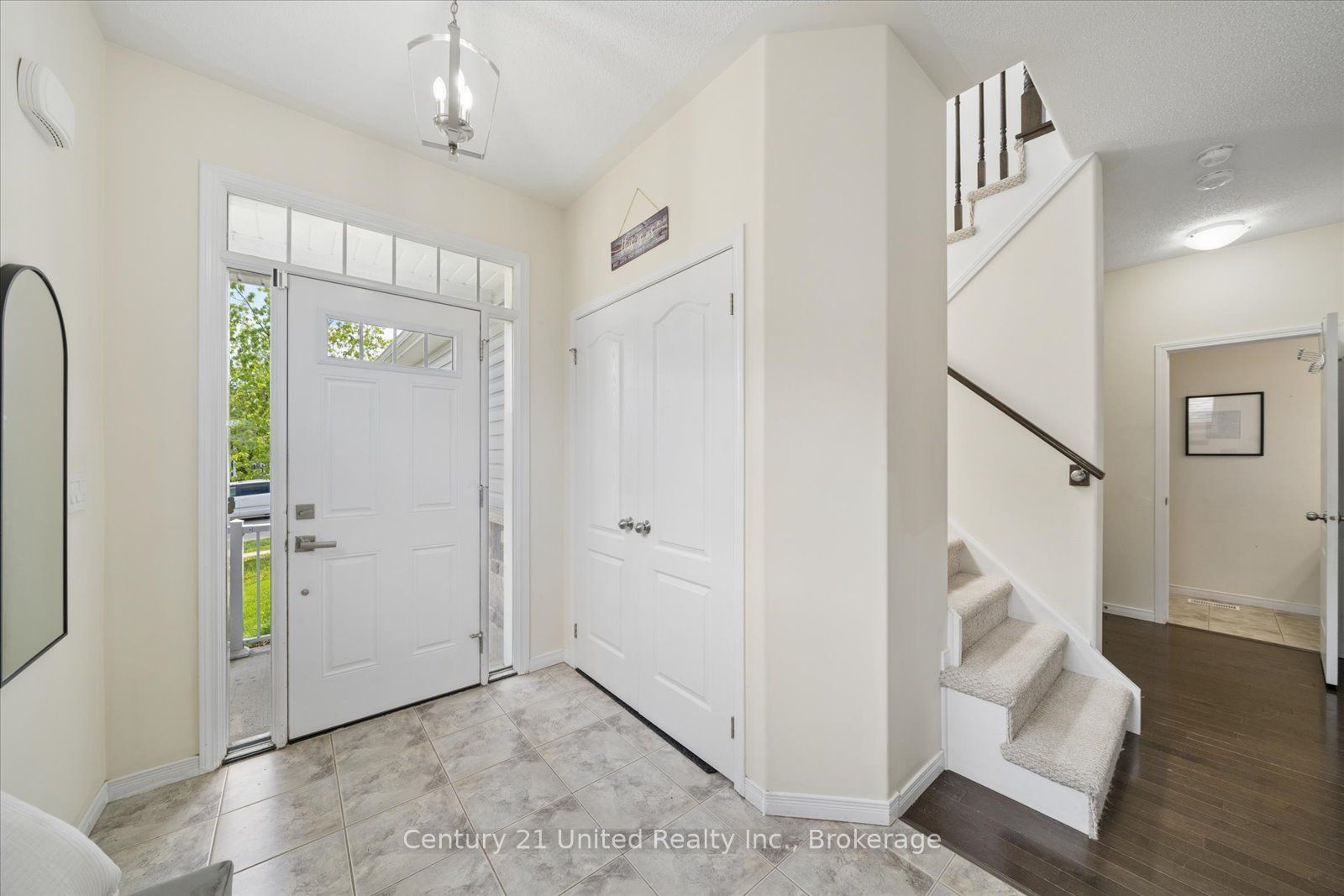 425 Florence Drive, Peterborough, ON K9J 0H7 photo 4