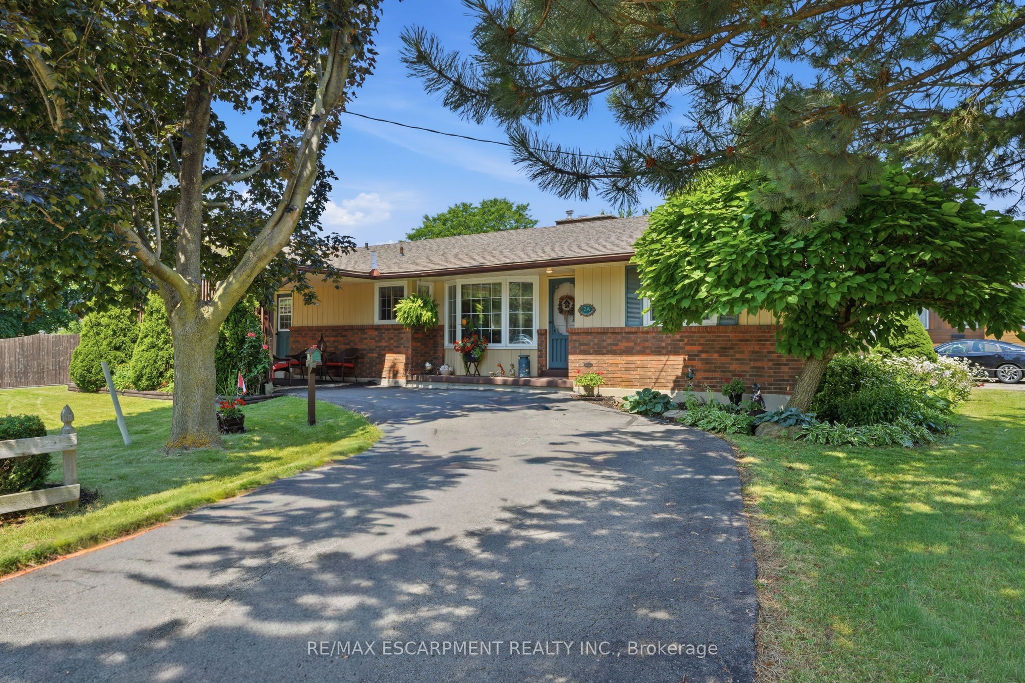 2A Valley Road, St. Catharines, ON L2S 1Y6