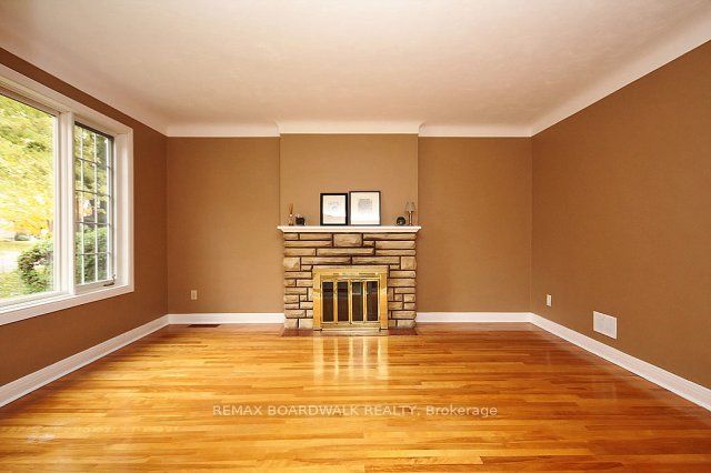 209 Knox Crescent, Alta Vista and Area, ON K1G 0K6 photo 5