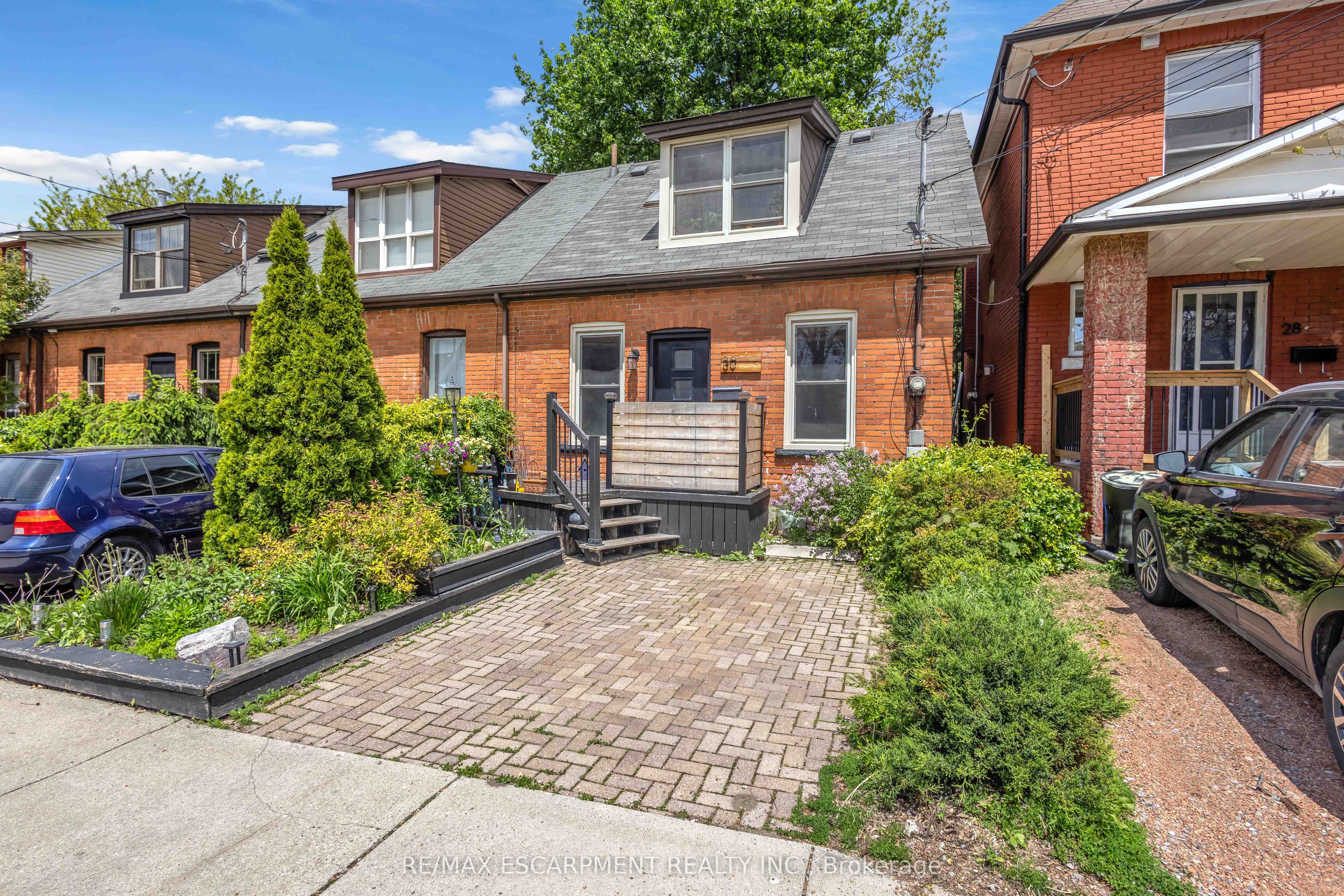 30 Sunset Avenue, Hamilton, ON L8R 1V6 photo 2