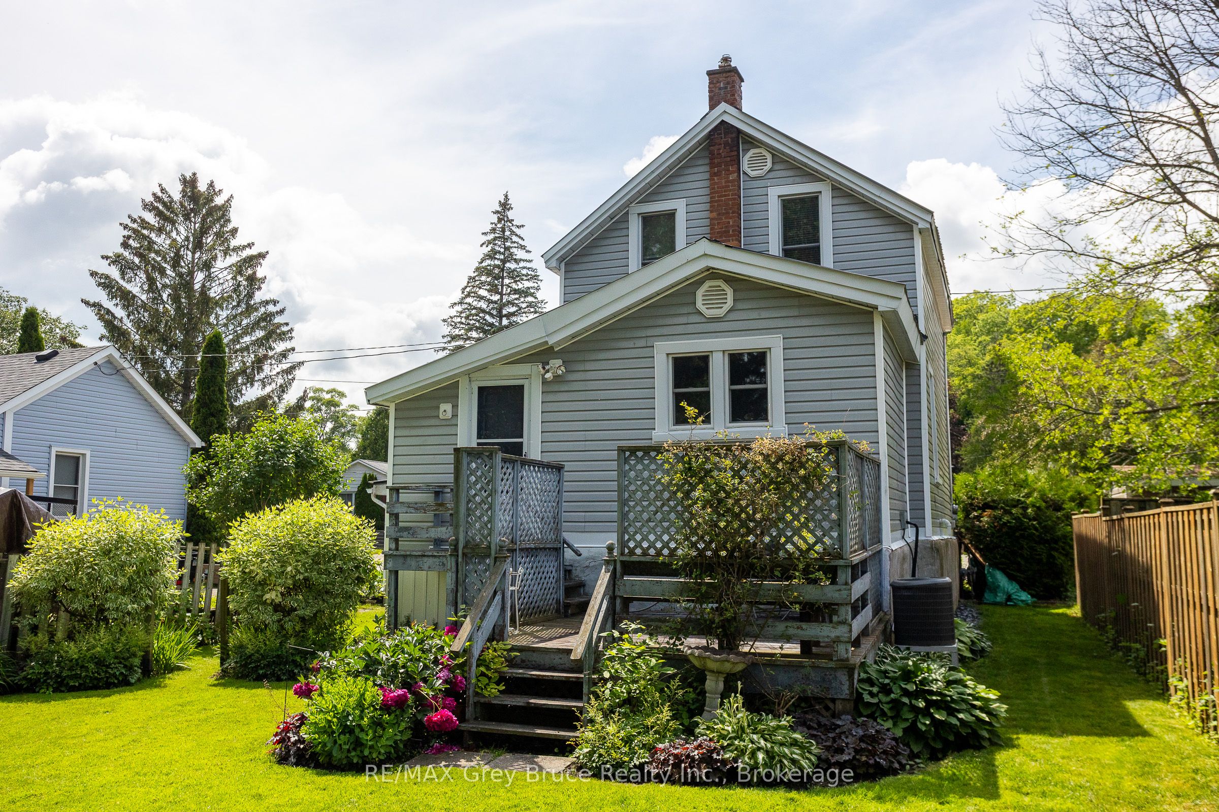1591 5th Avenue W, Owen Sound, ON N4K 5B4 photo 3