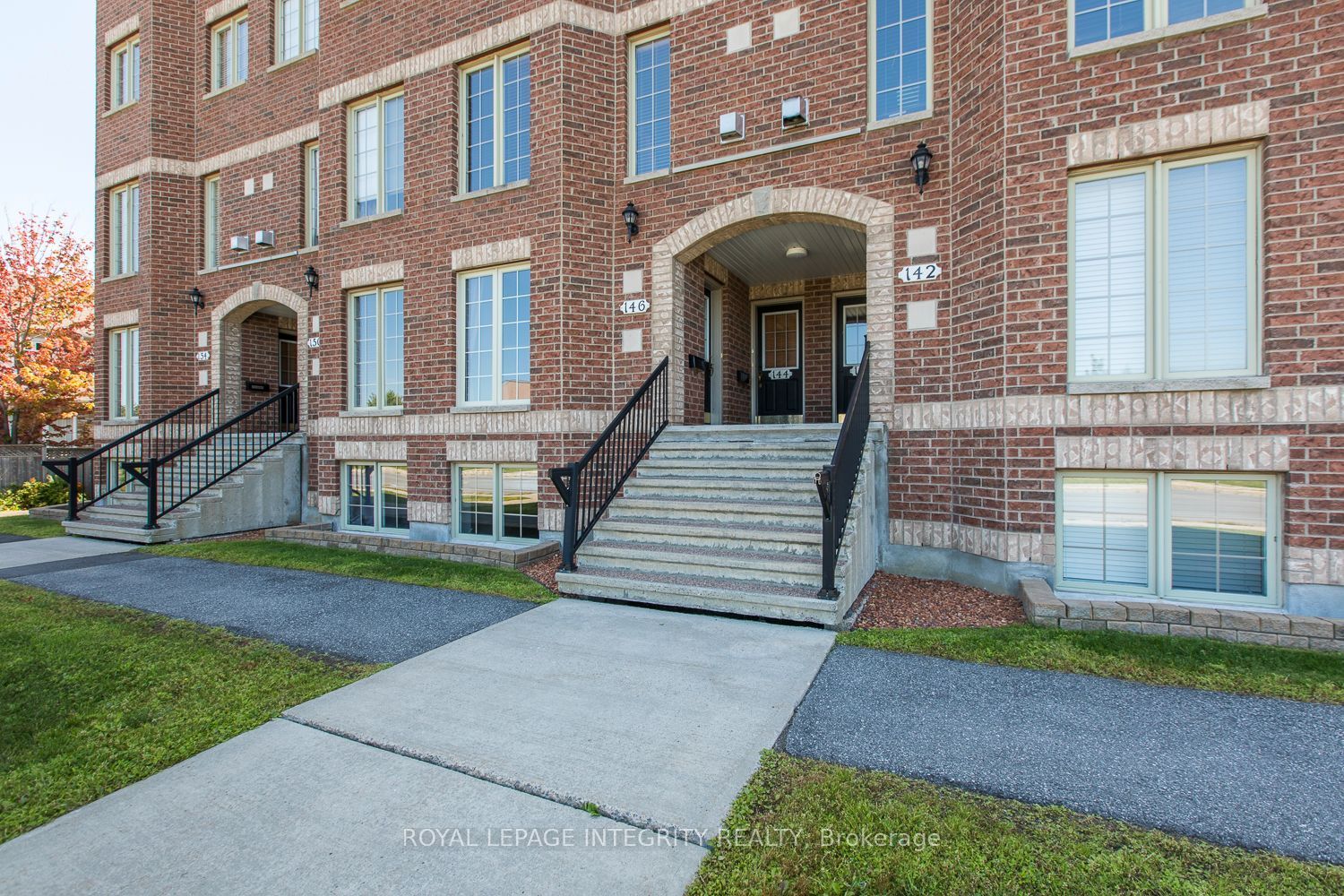 146 Berrigan Drive, Barrhaven, ON K2J 0J4 photo 4