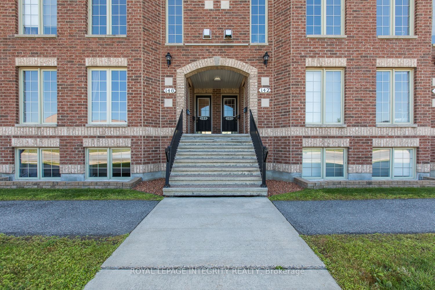 146 Berrigan Drive, Barrhaven, ON K2J 0J4 photo 5