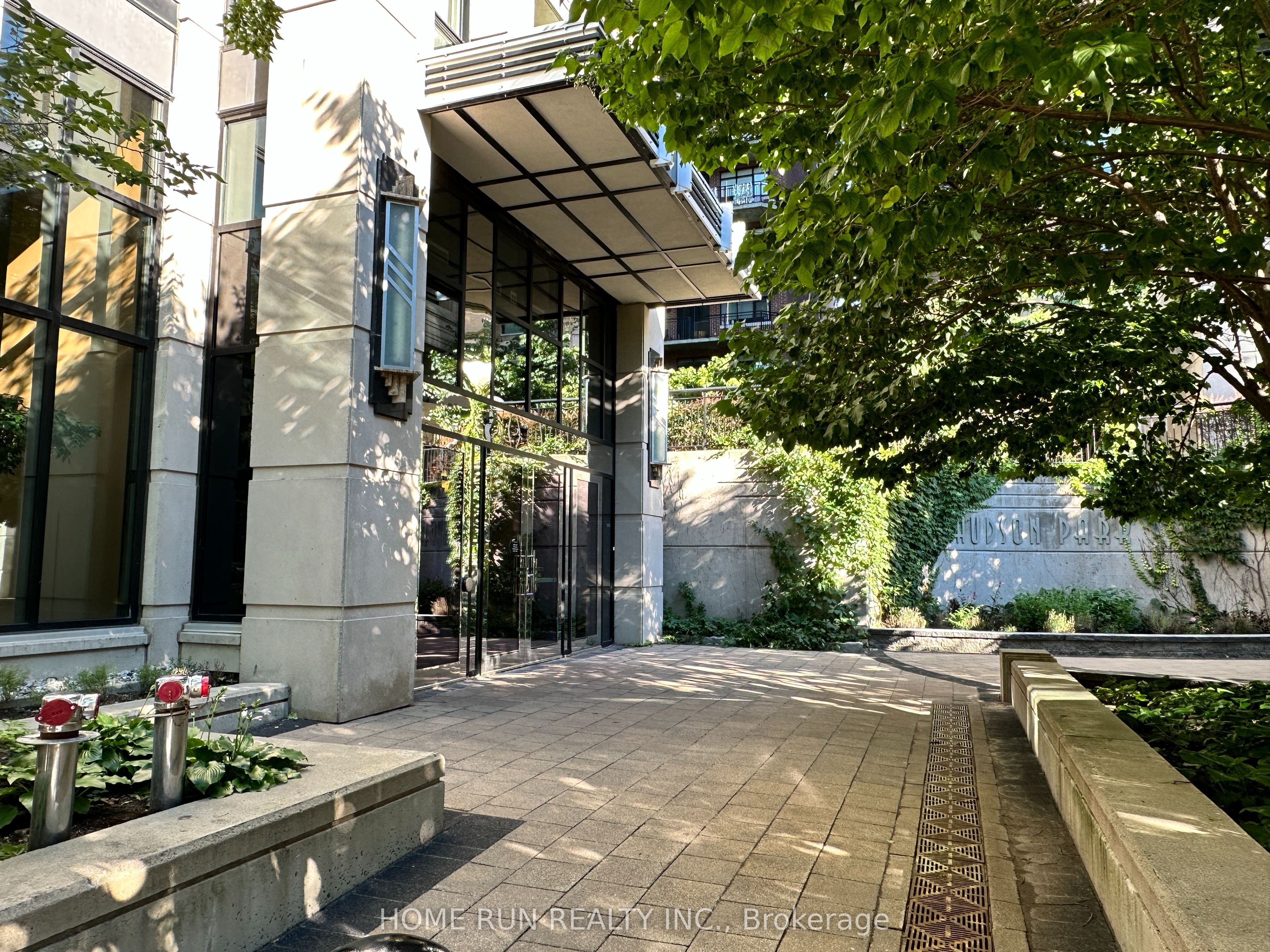 235 Kent Street 714, Ottawa Centre, ON K2P 0A5 photo 3