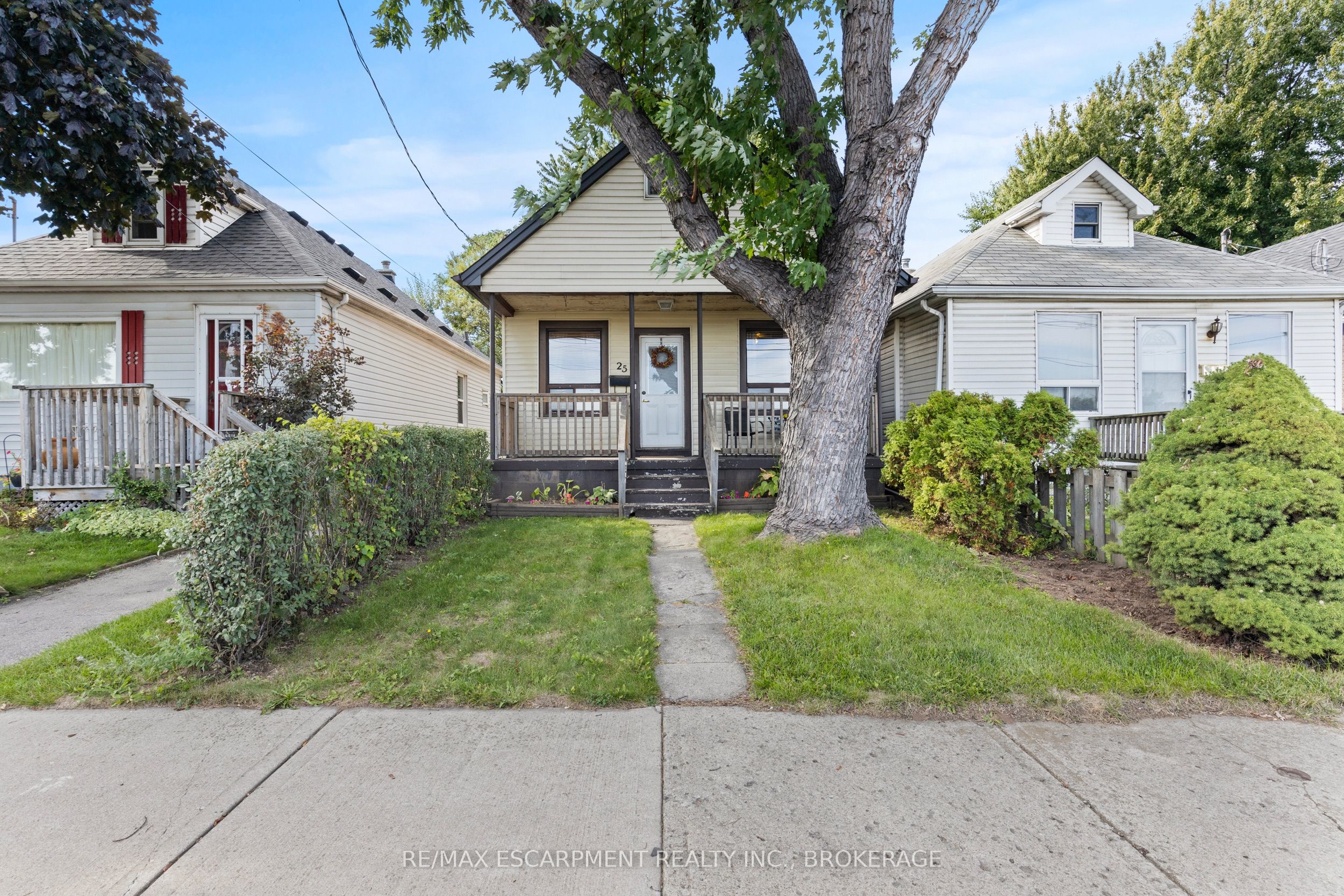 25 Mckinstry Street, Hamilton, ON L8L 6C2