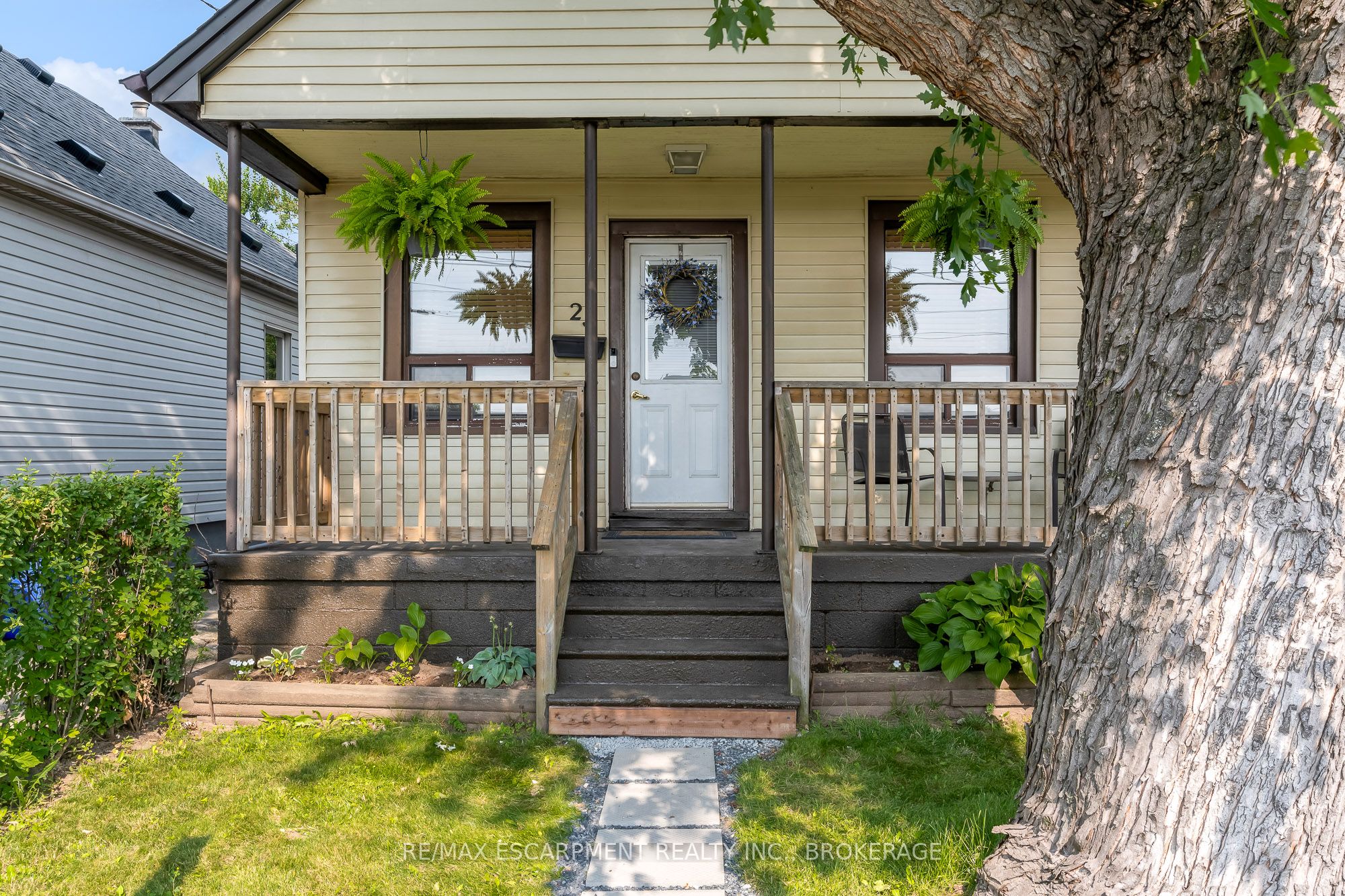 25 Mckinstry Street, Hamilton, ON L8L 6C2 photo 4