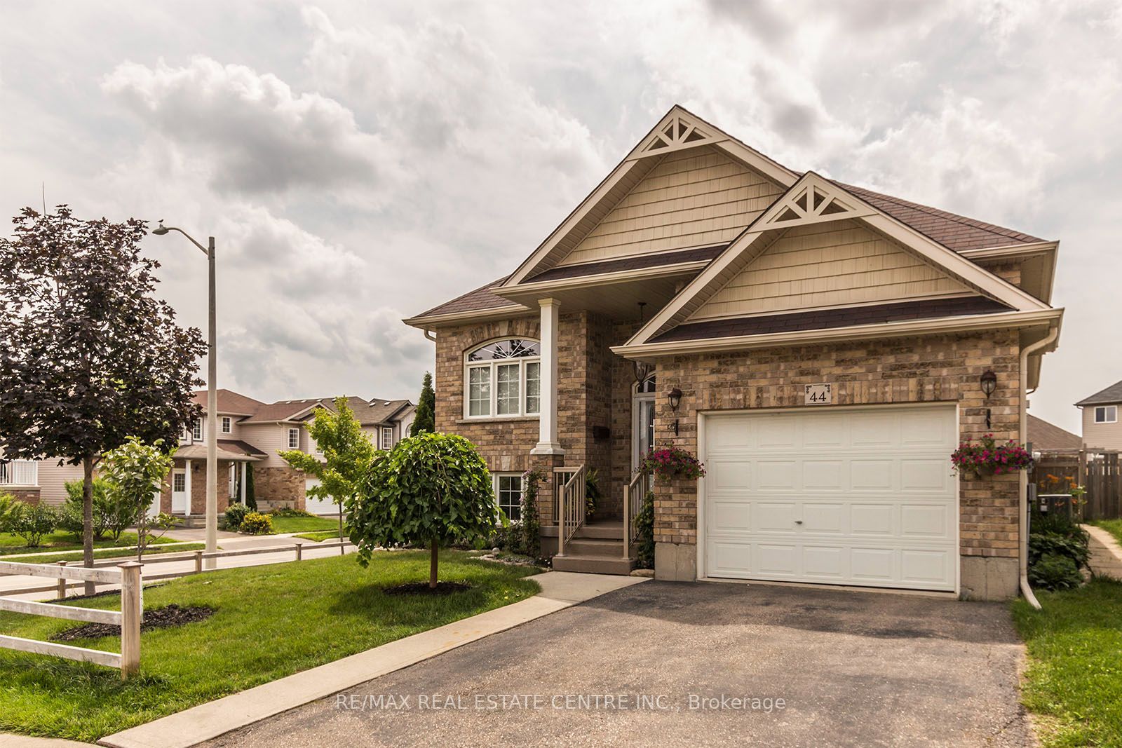 44 Lemon Grass Street, Kitchener, ON N2N 3R5