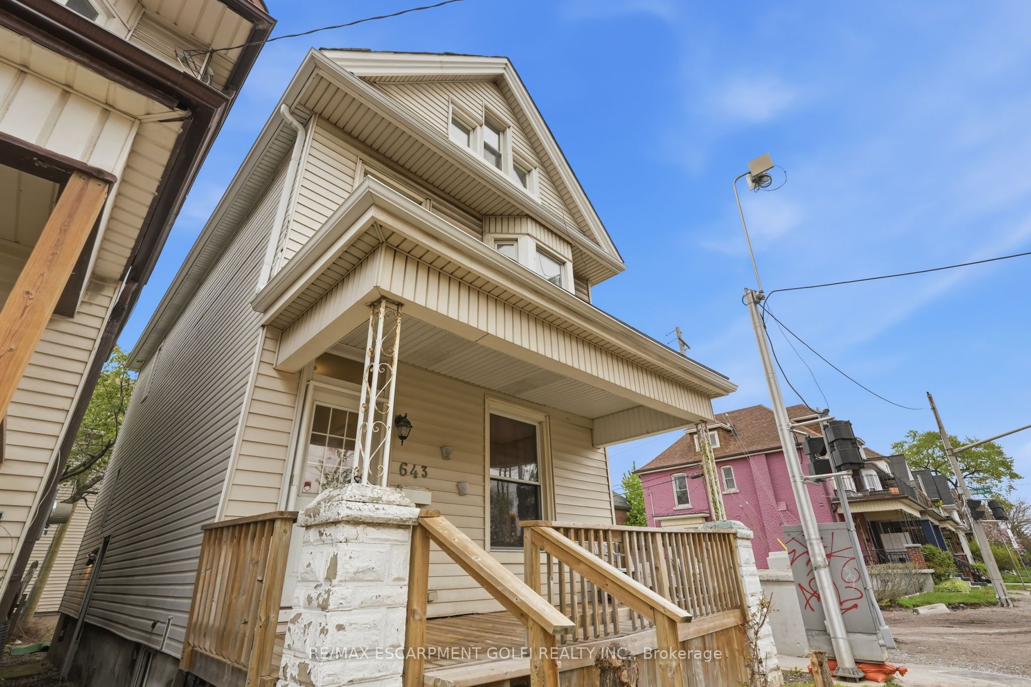 643 Wilson Street, Hamilton, ON L8L 1V2 photo 4